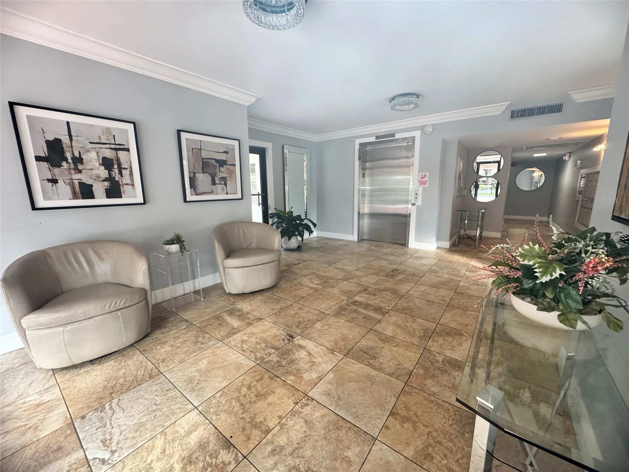 2850 N Palm Aire Drive, #207