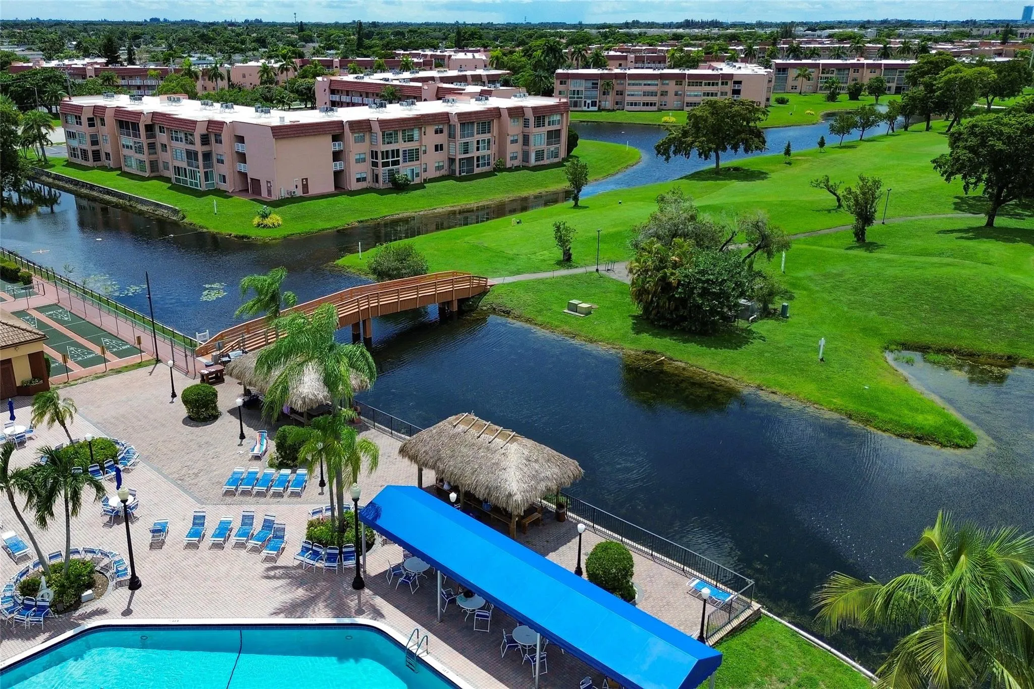 9460 Sunrise Lakes Blvd, #202