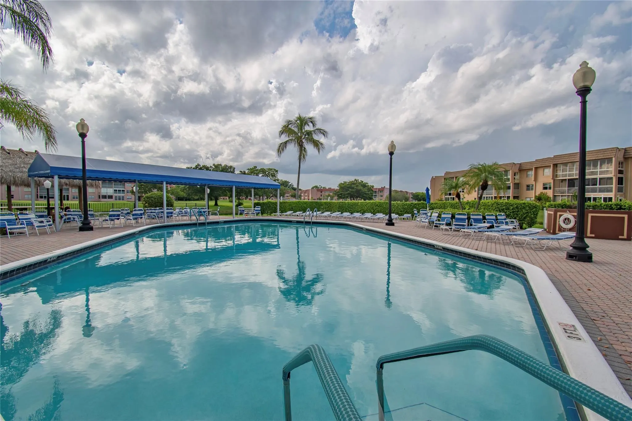 9460 Sunrise Lakes Blvd, #202