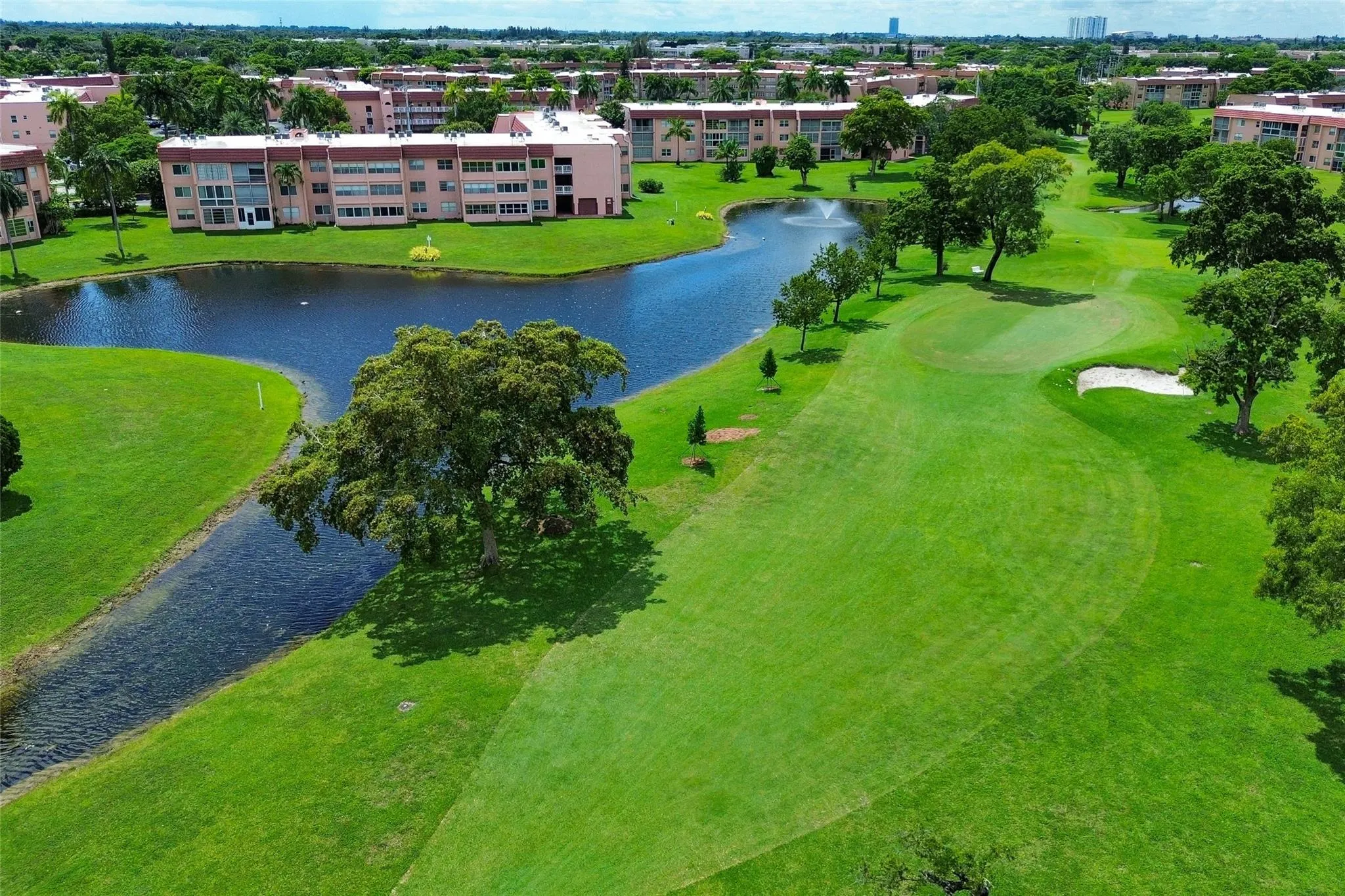 9460 Sunrise Lakes Blvd, #202