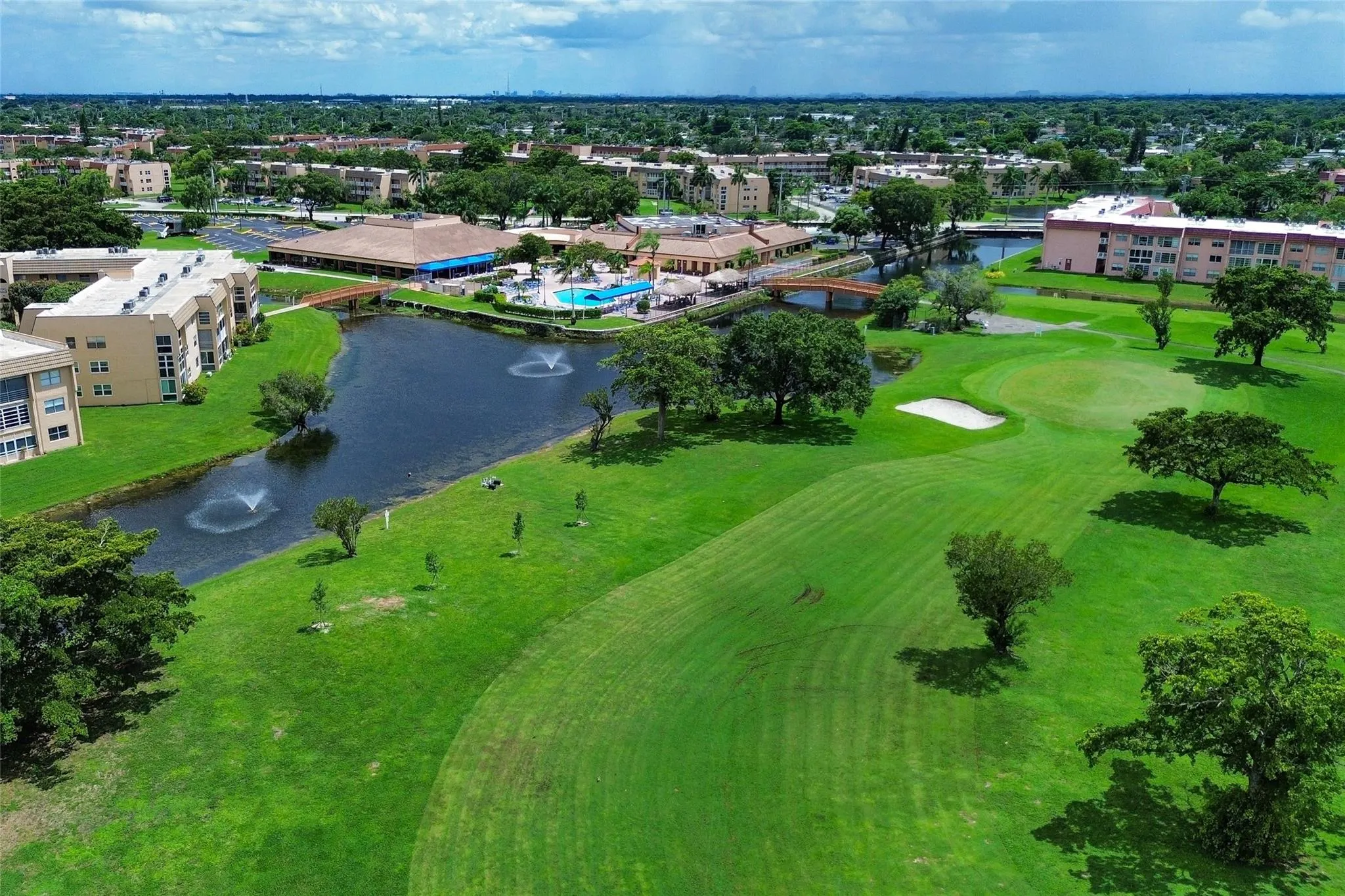 9460 Sunrise Lakes Blvd, #202