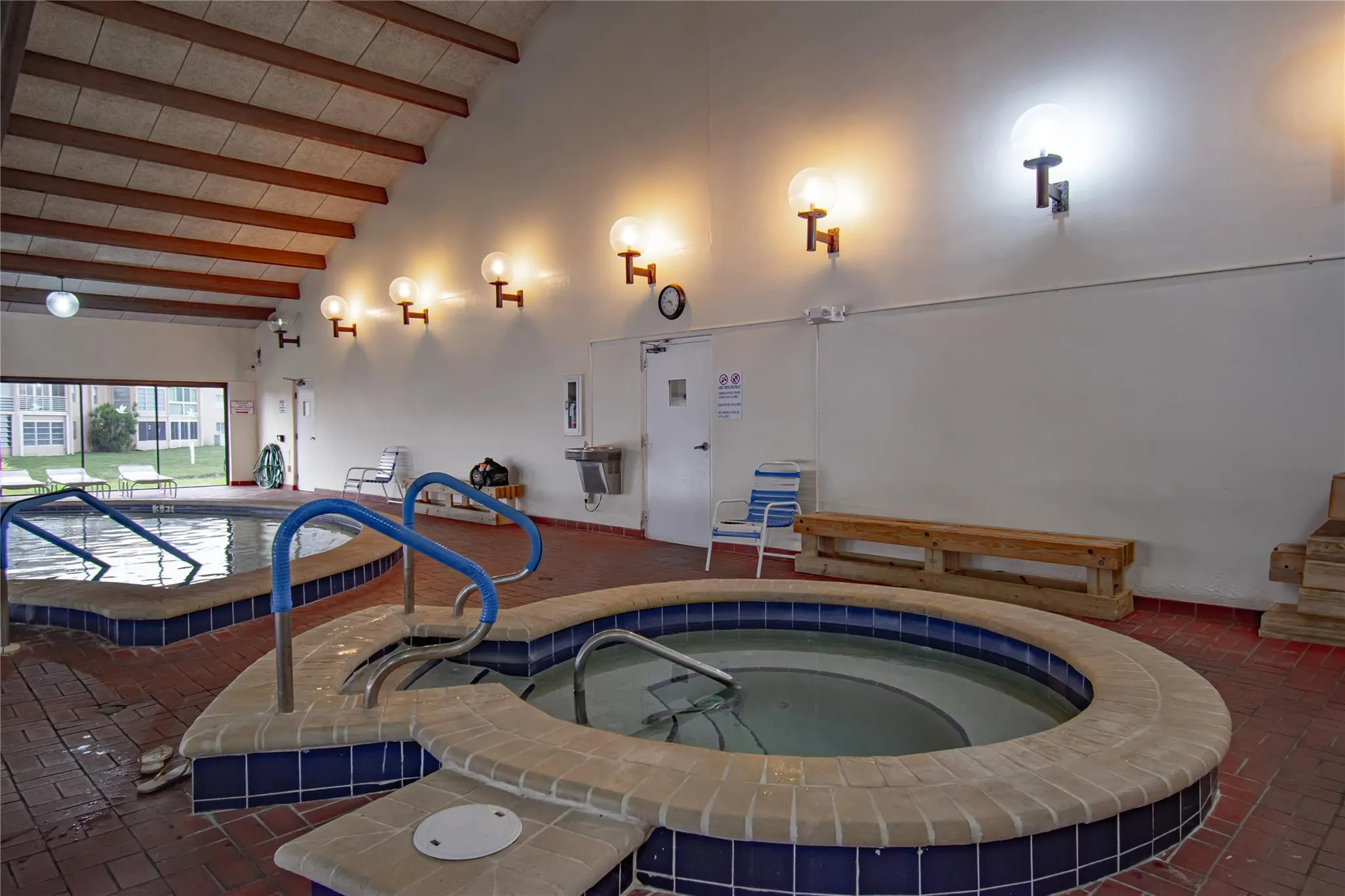 9460 Sunrise Lakes Blvd, #202