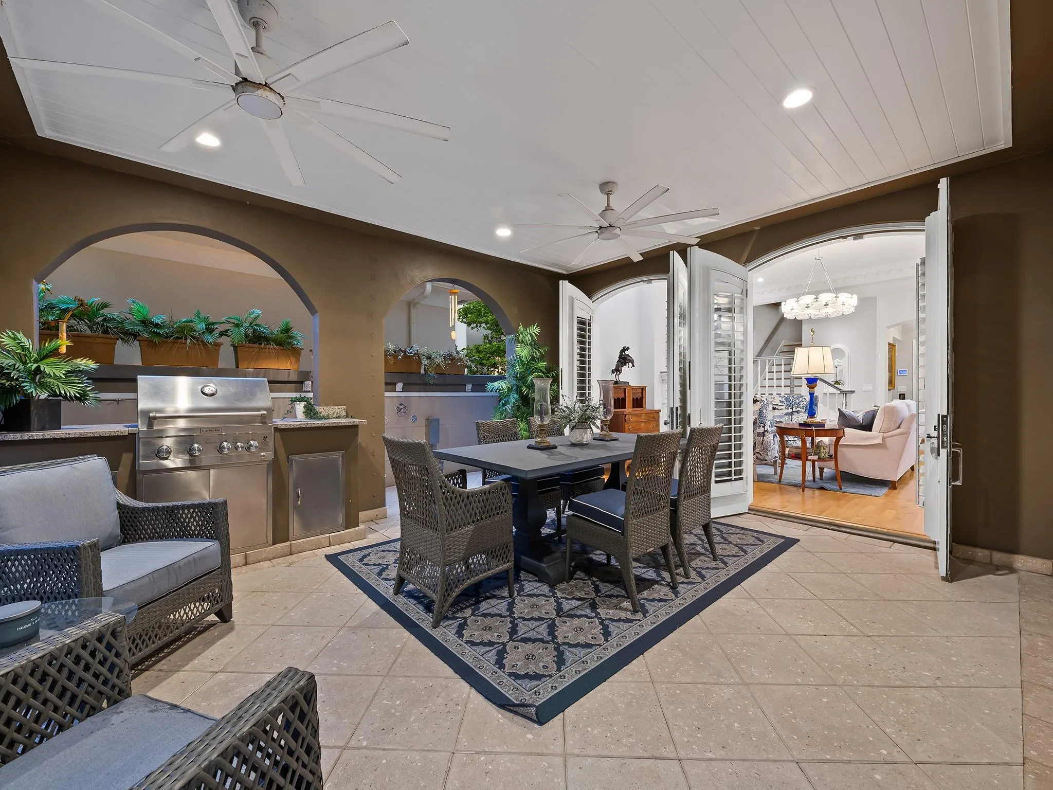 525 N Victoria Park Rd