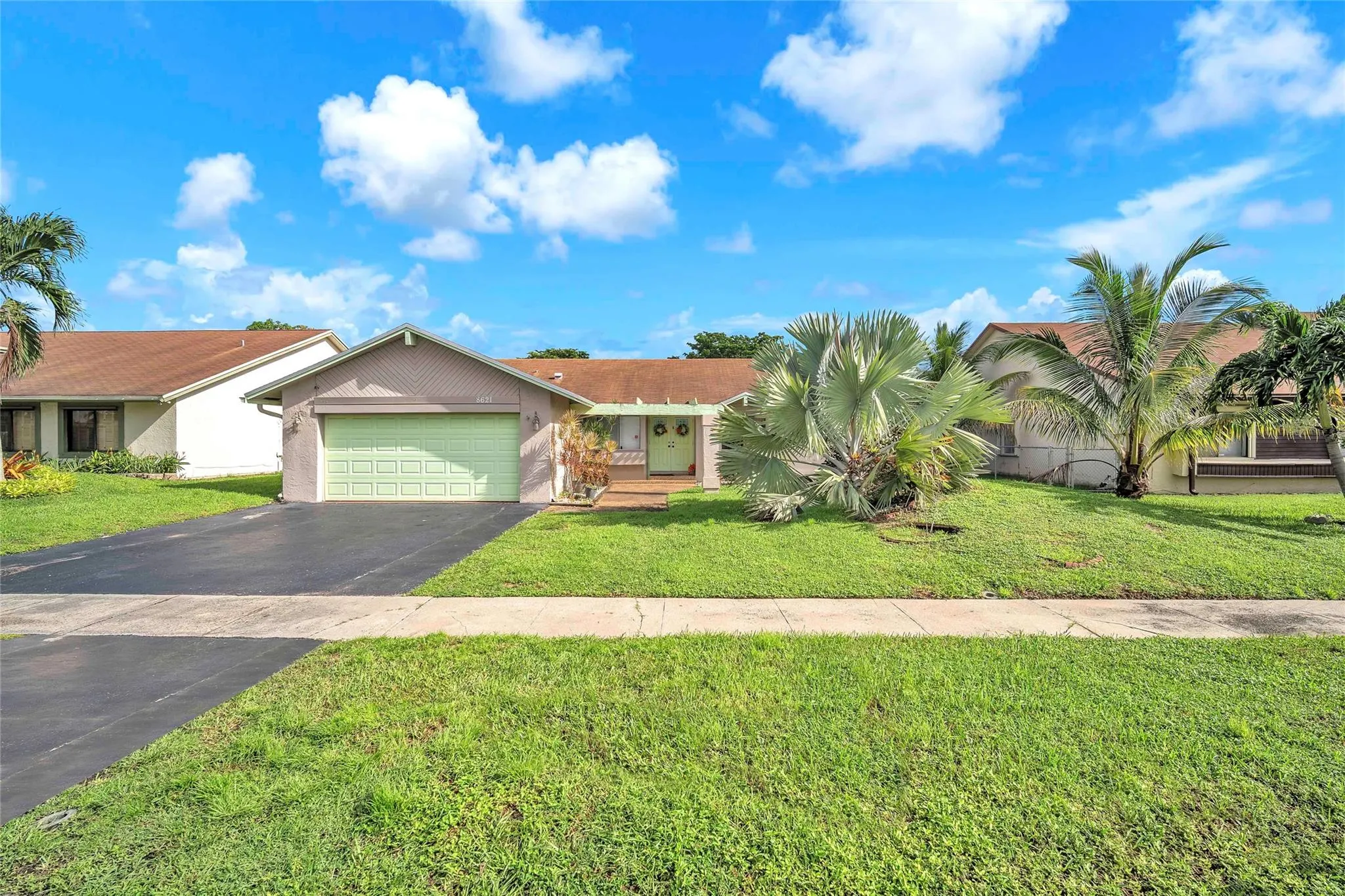 8621 NW 46th Ct