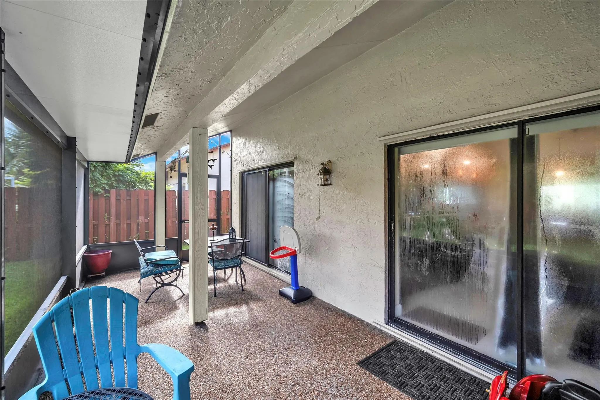 8621 NW 46th Ct