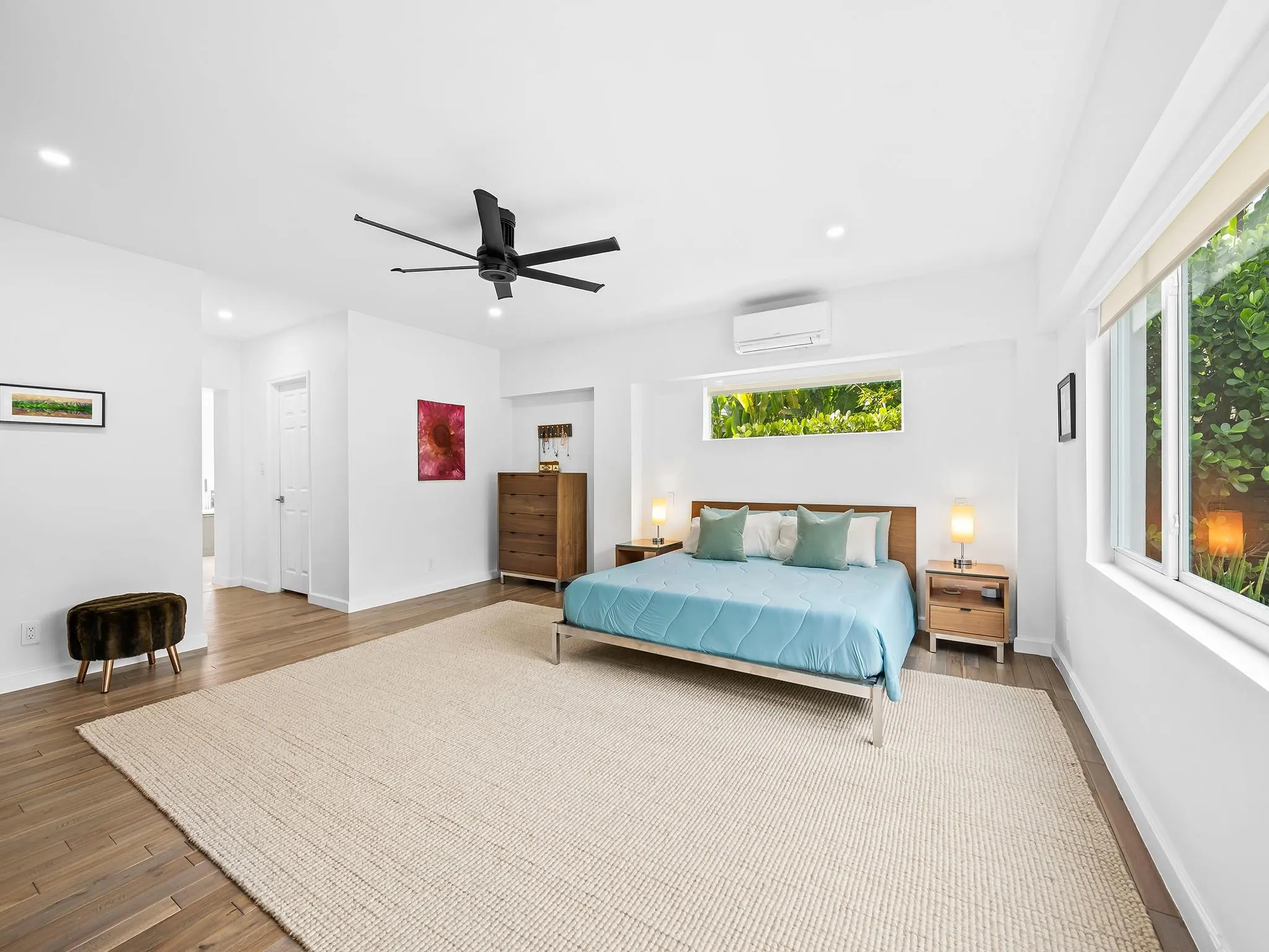 1711 Bayview Dr