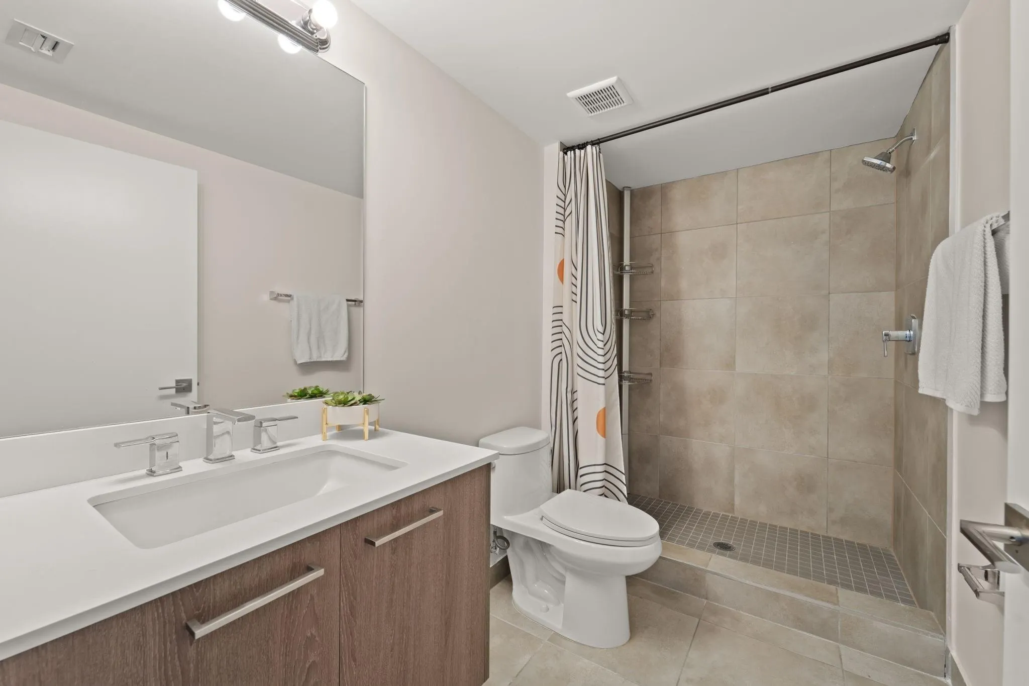 410 NE 36th St, #10