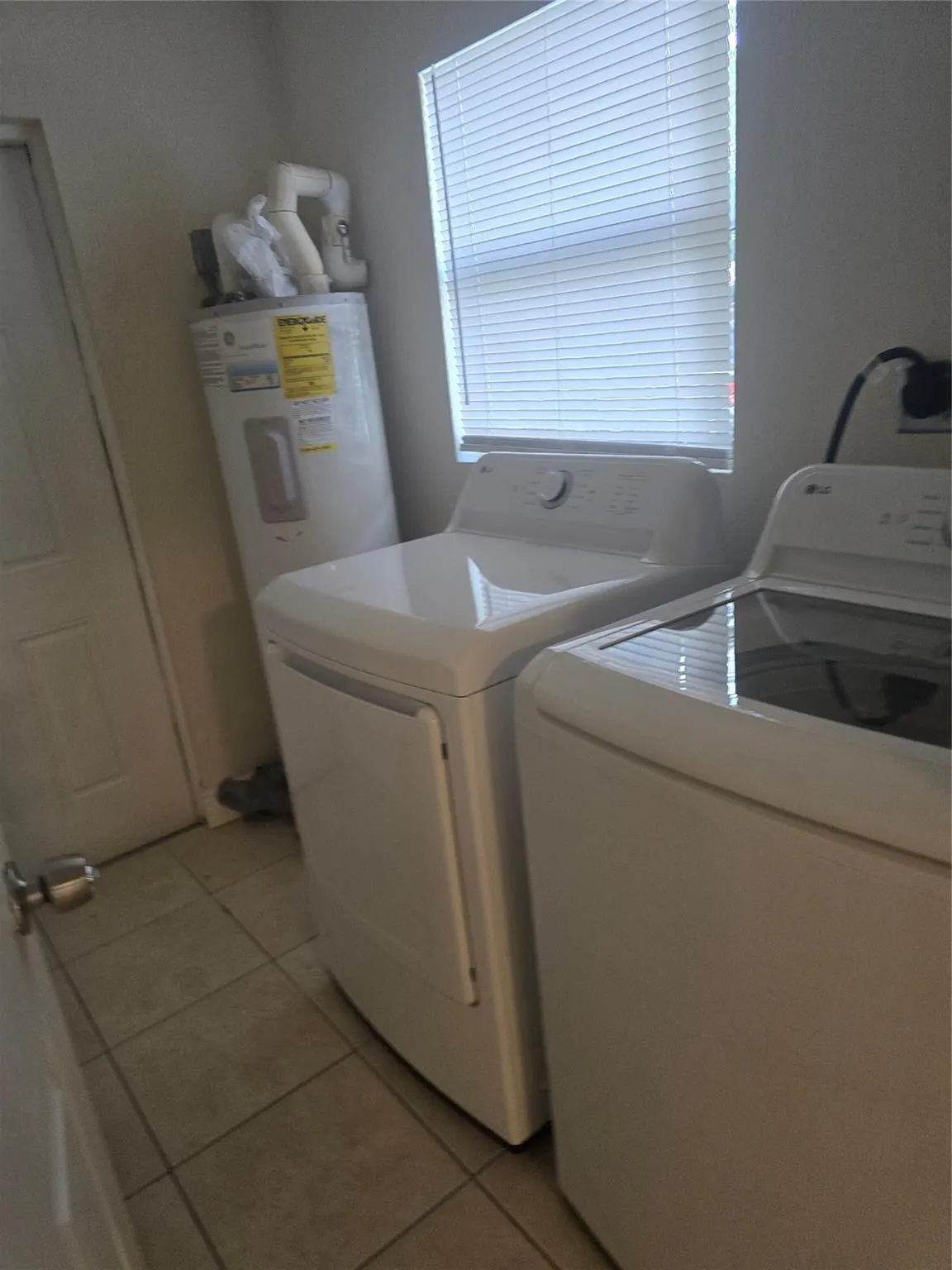 2324 NW 14th St