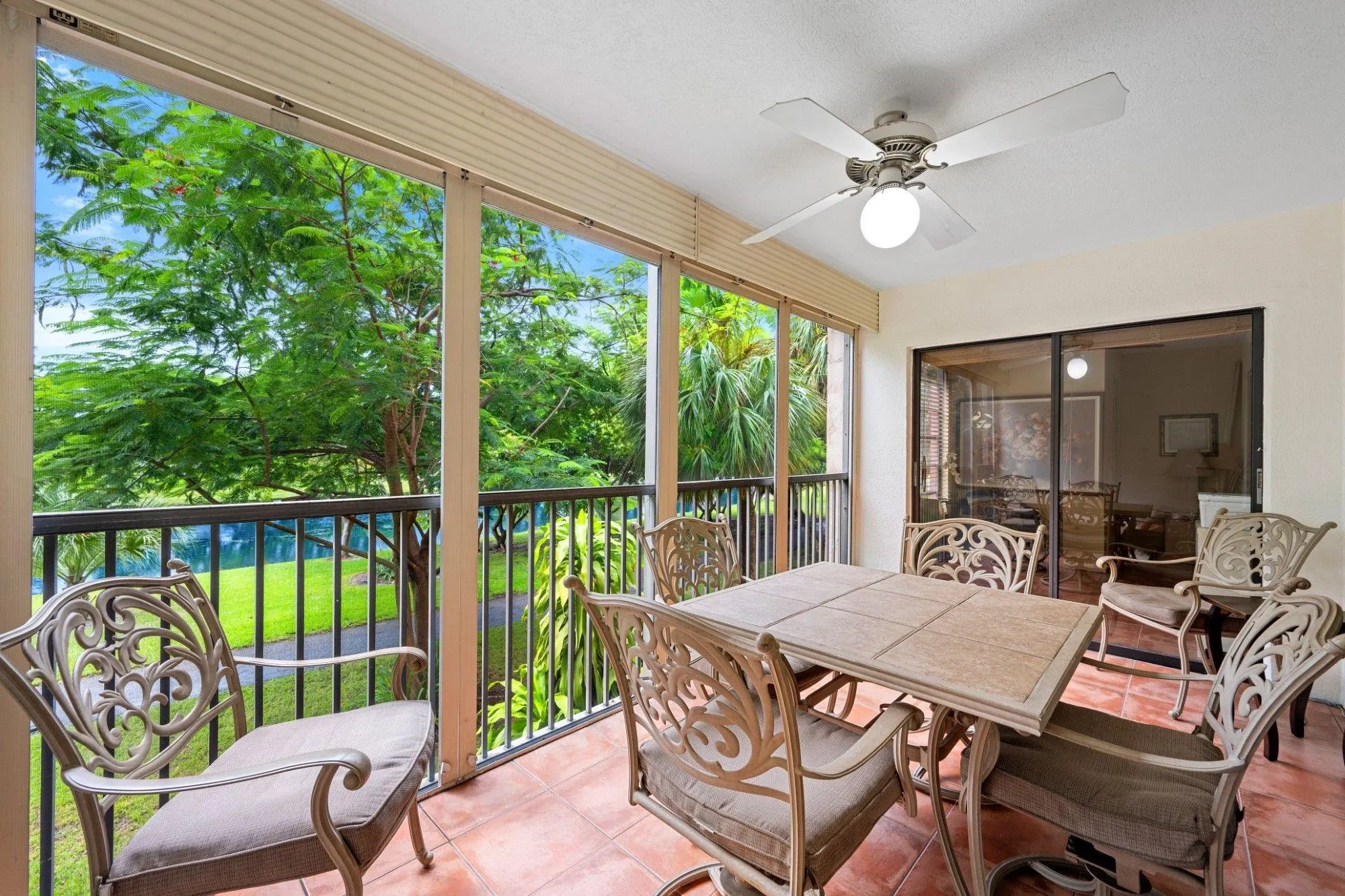 2206 S Cypress Bend Dr, #208