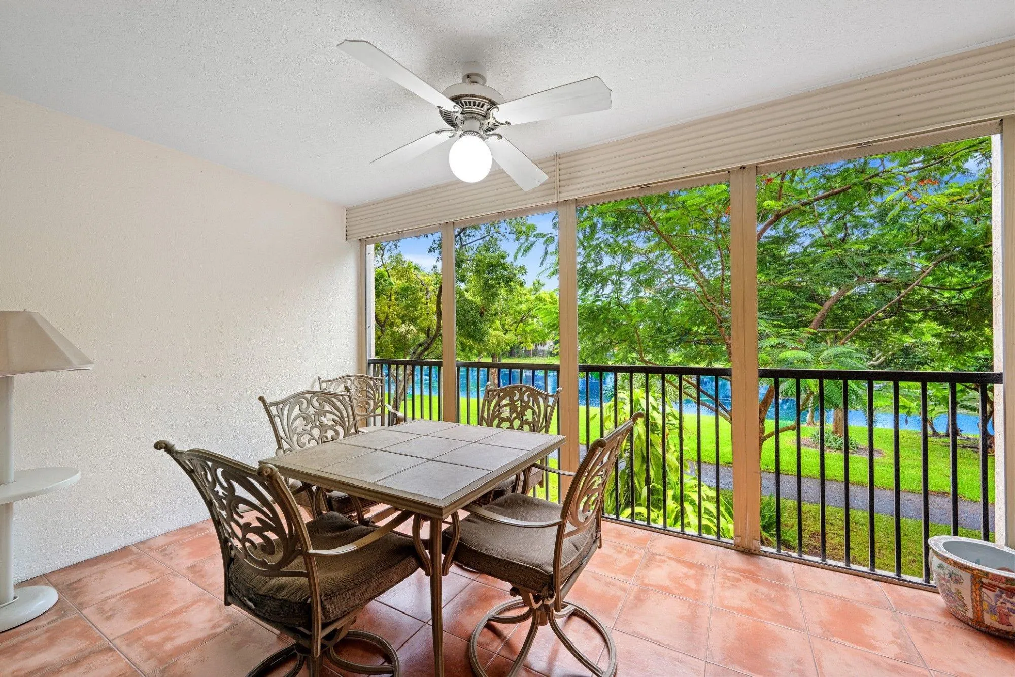 2206 S Cypress Bend Dr, #208