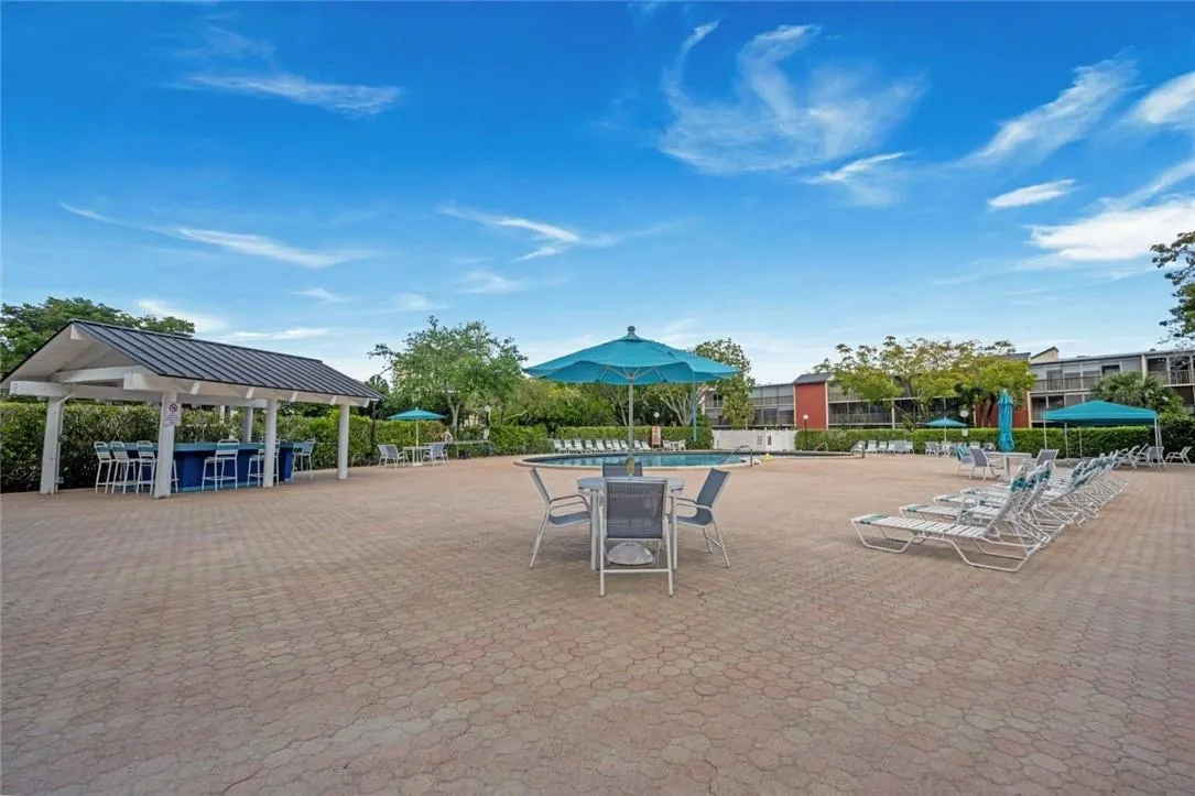 2206 S Cypress Bend Dr, #208