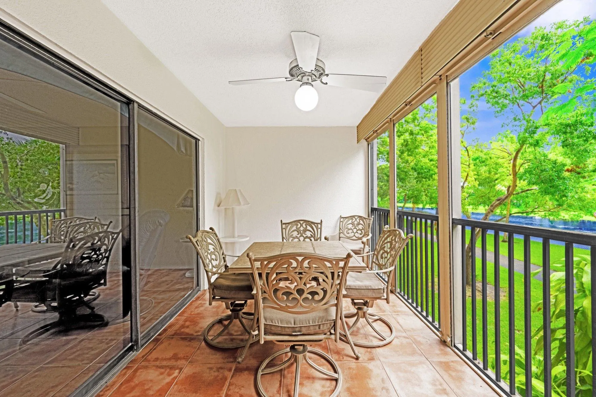 2206 S Cypress Bend Dr, #208