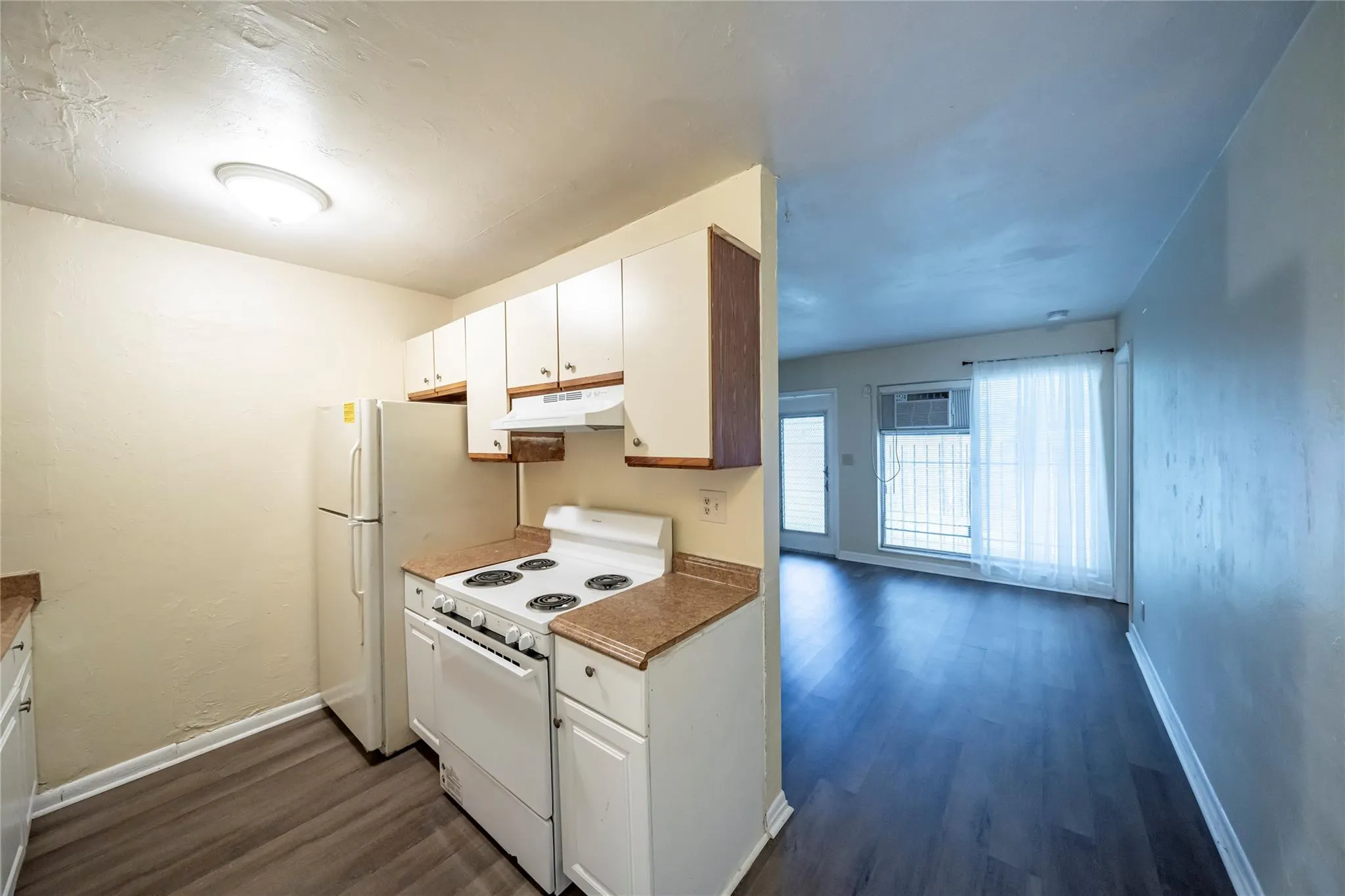 420 NE 1st Ave, #2