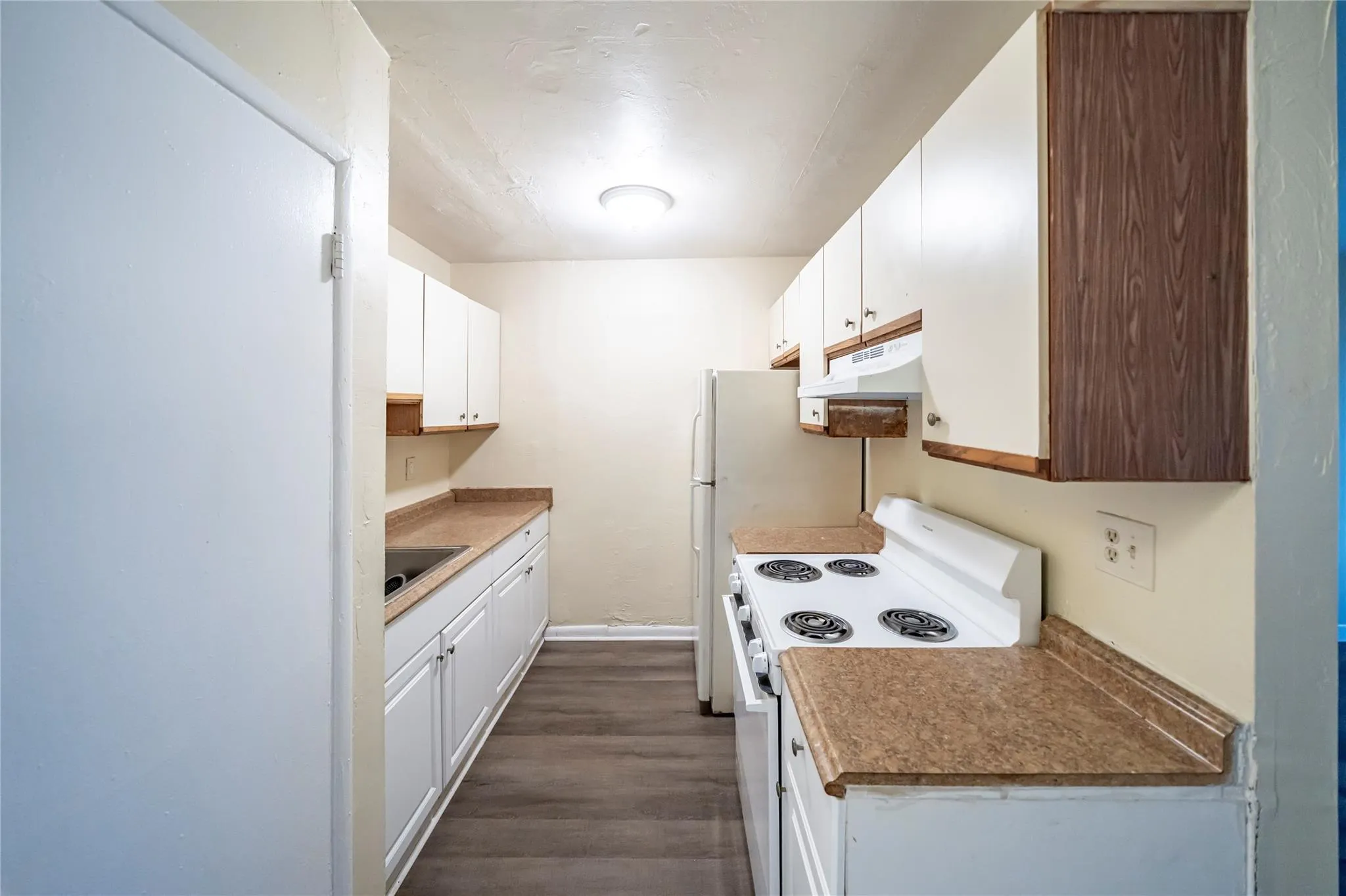 420 NE 1st Ave, #2