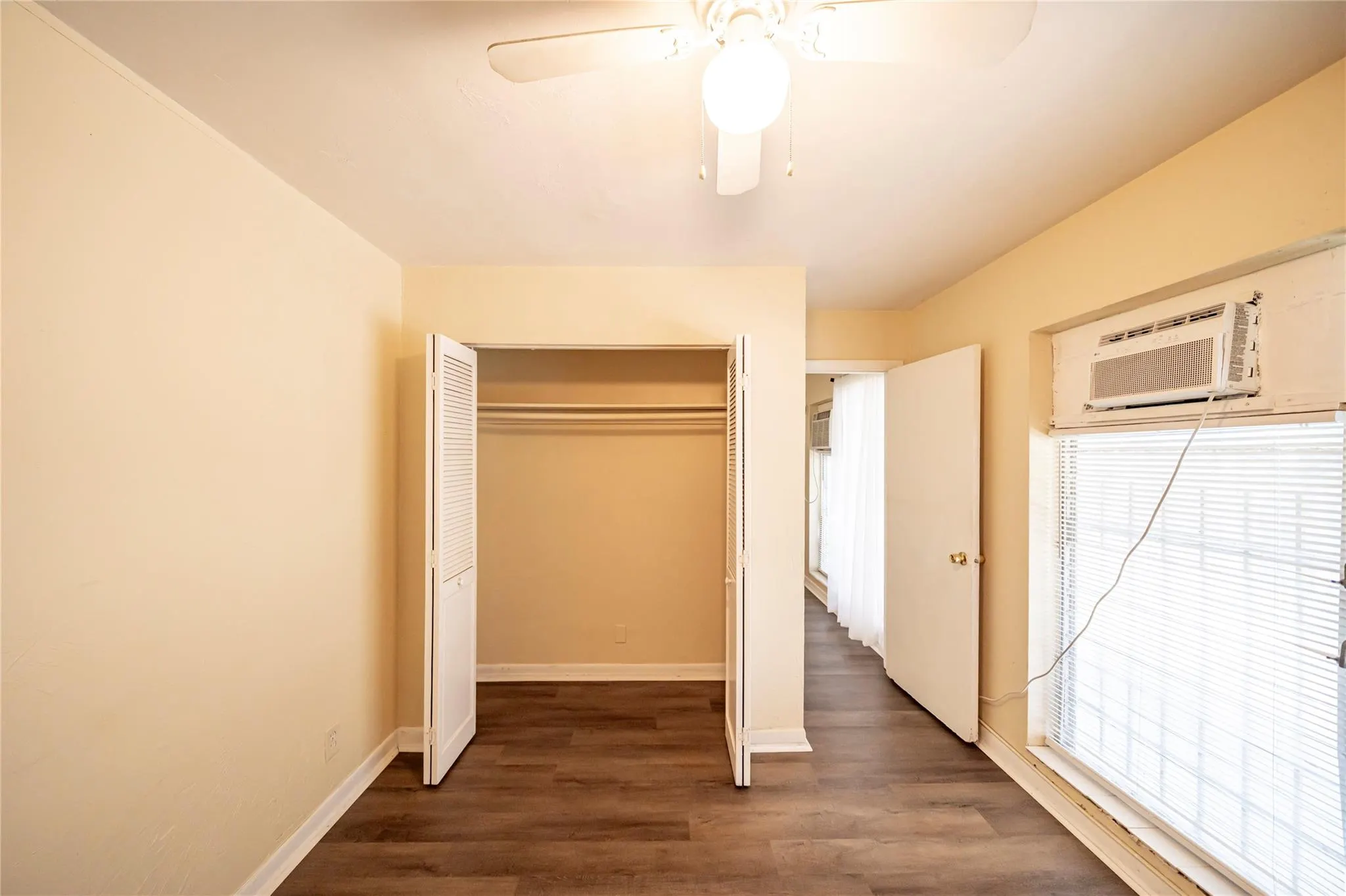420 NE 1st Ave, #2