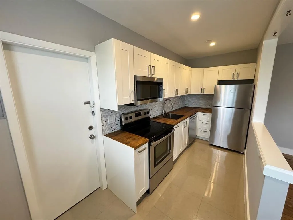 1501 SE 2nd Ct, #5