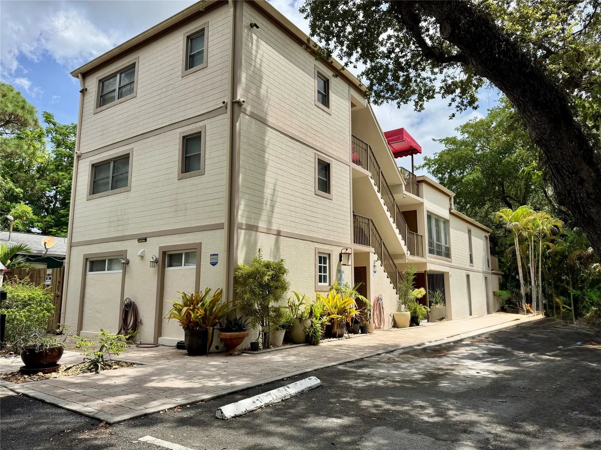 1313 SW 8th Ct, #1