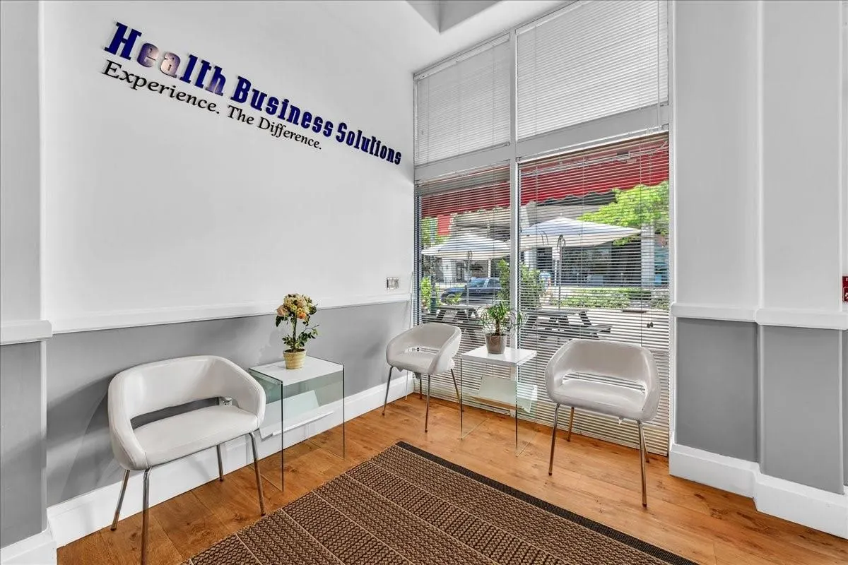 21 W Las Olas Blvd