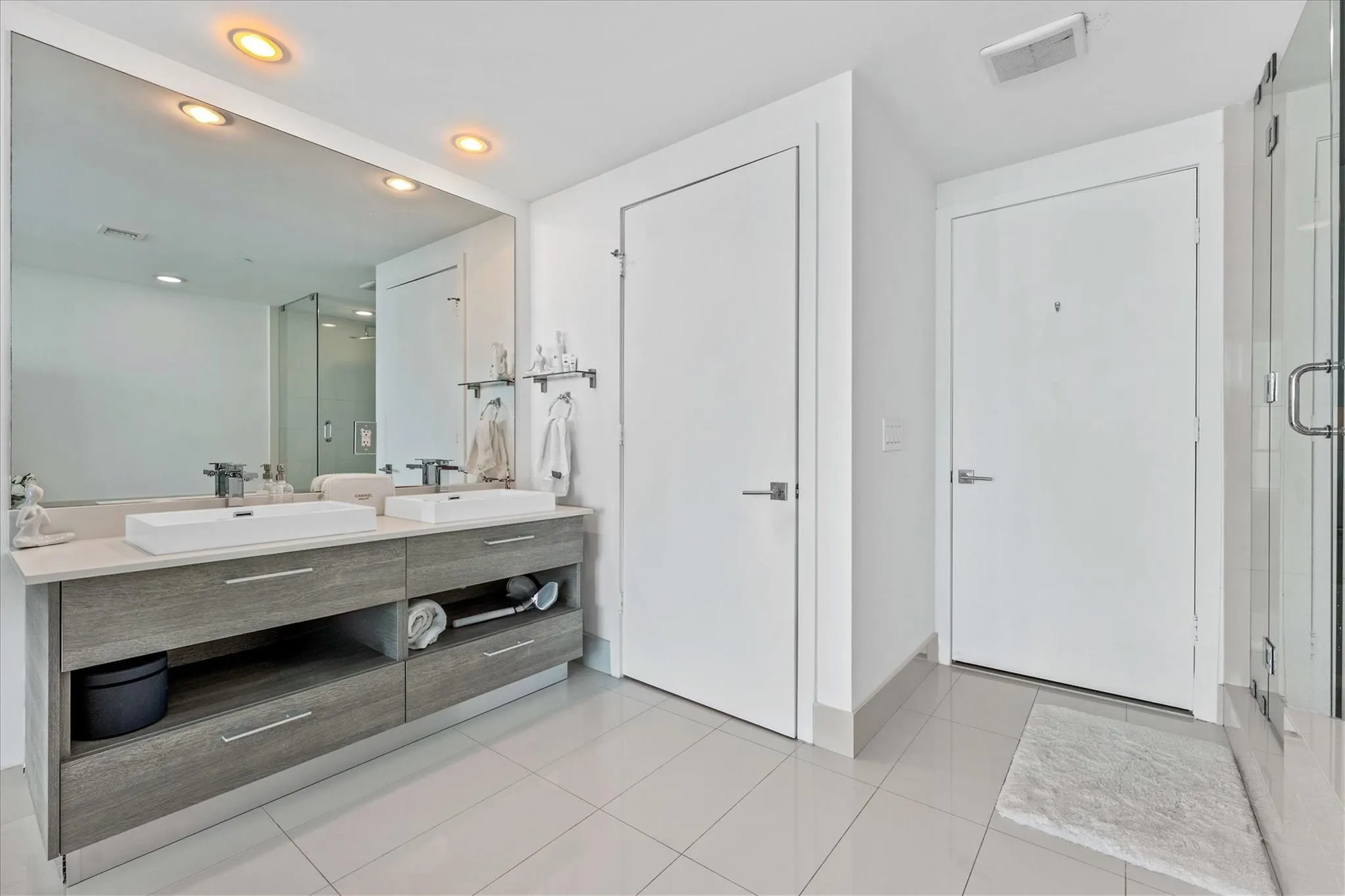 650 NE 32nd Street, #4501