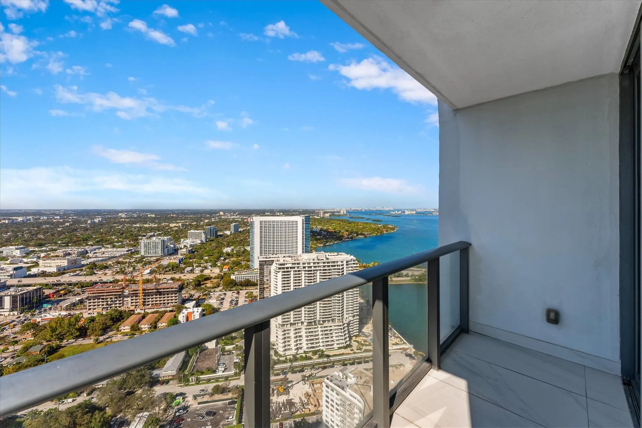 650 NE 32nd Street, #4501