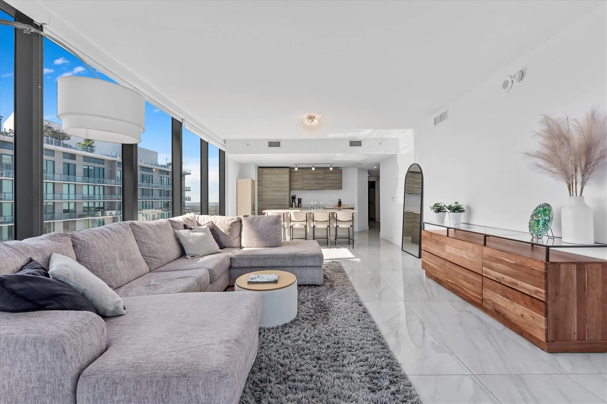 650 NE 32nd Street, #4501