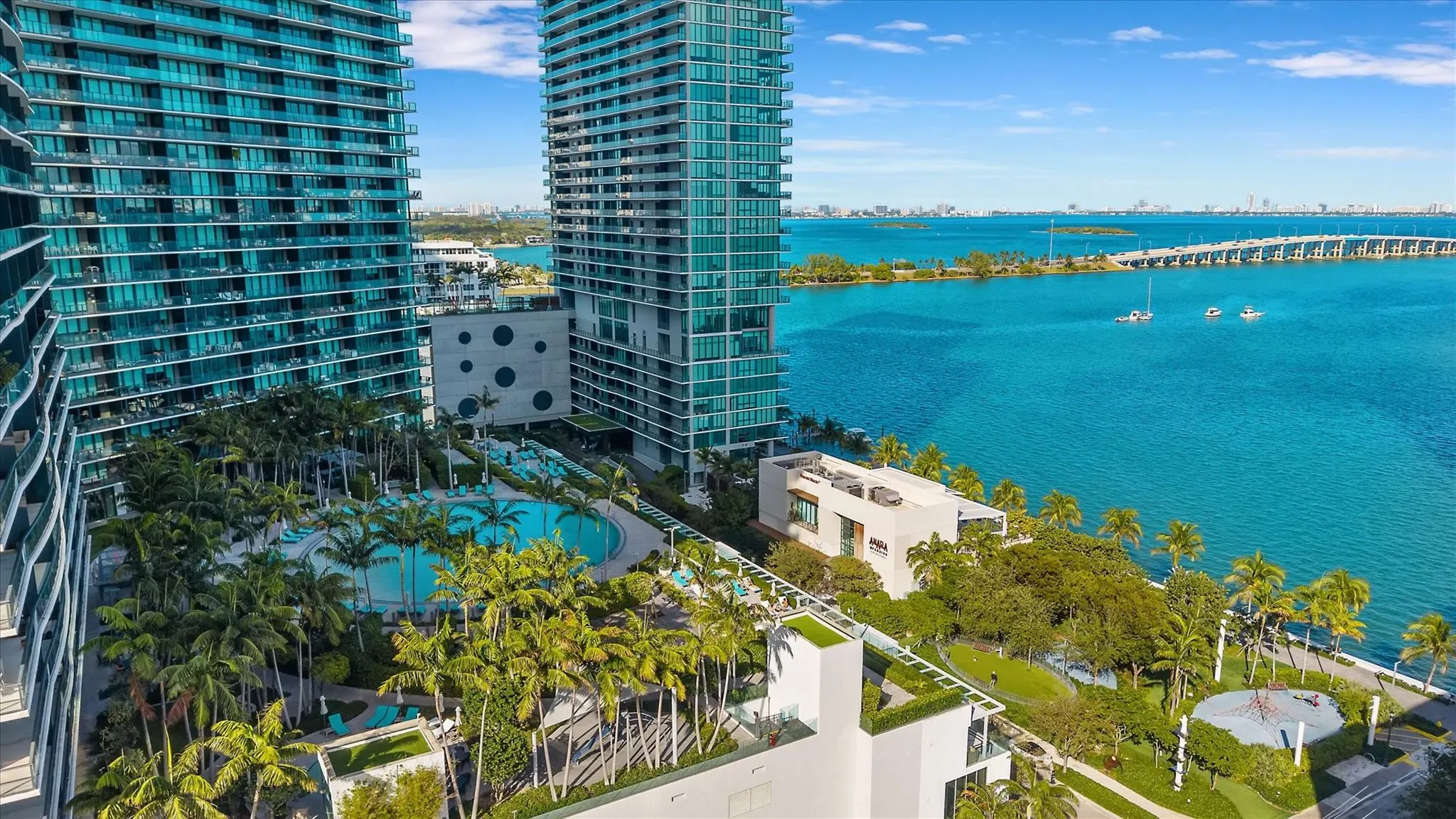 650 NE 32nd Street, #4501