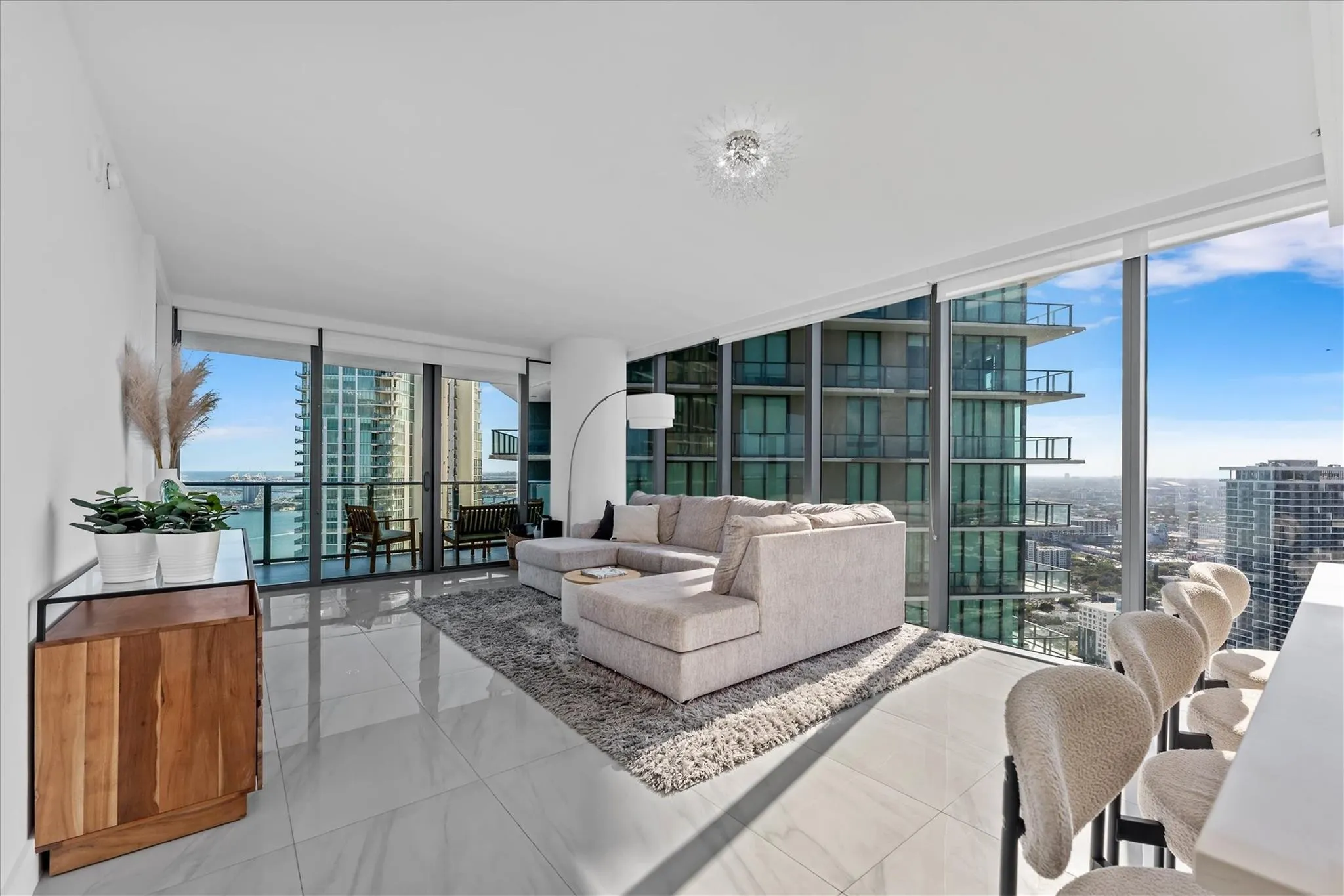 650 NE 32nd Street, #4501