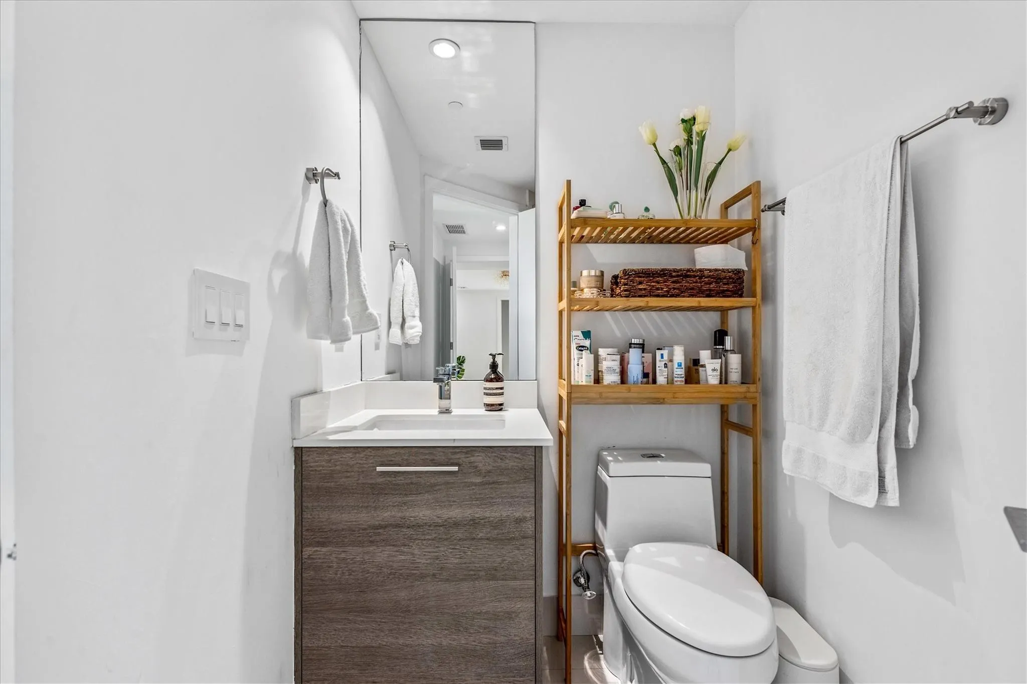650 NE 32nd Street, #4501