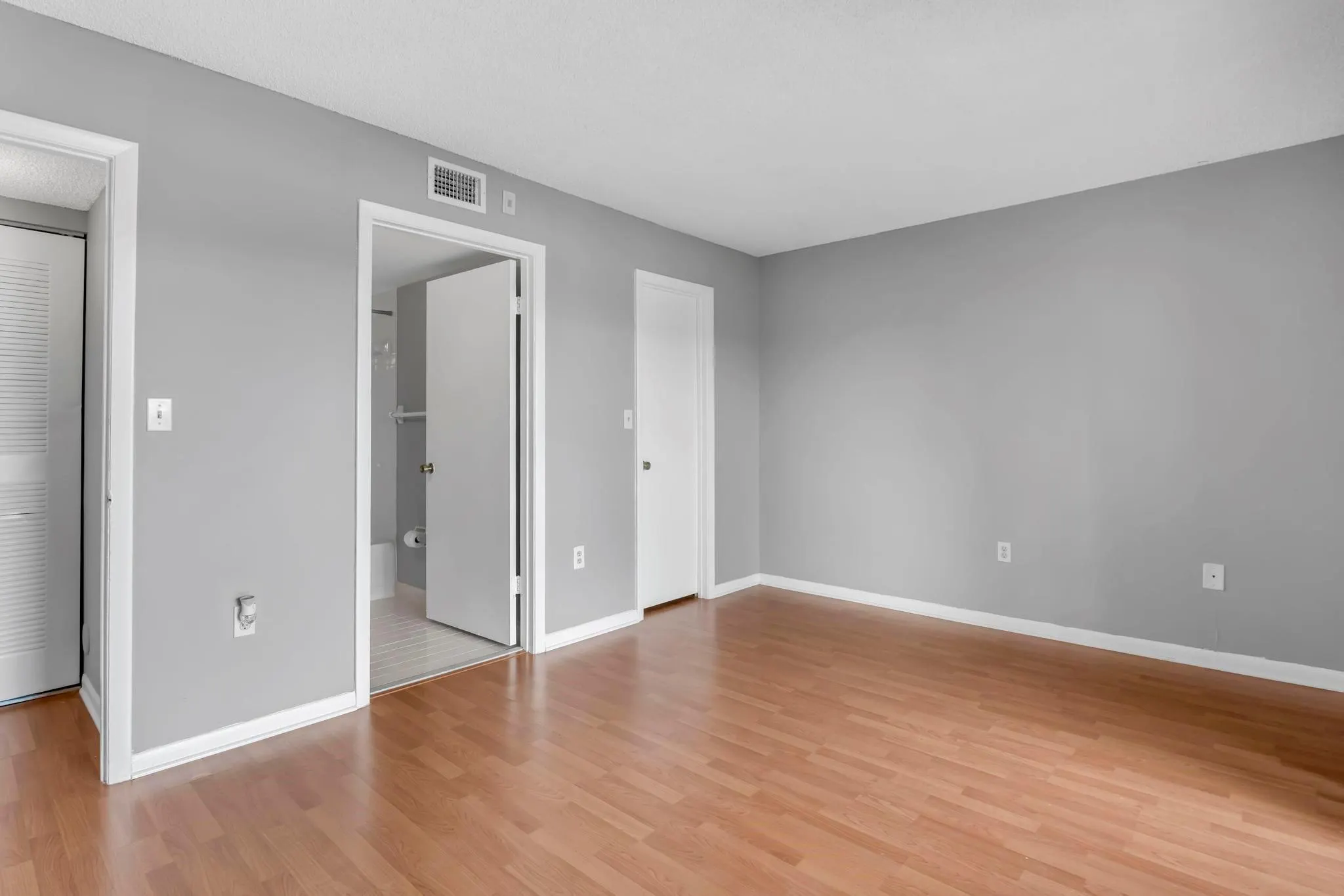 5200 NW 31st Ave, #6,121,157,183