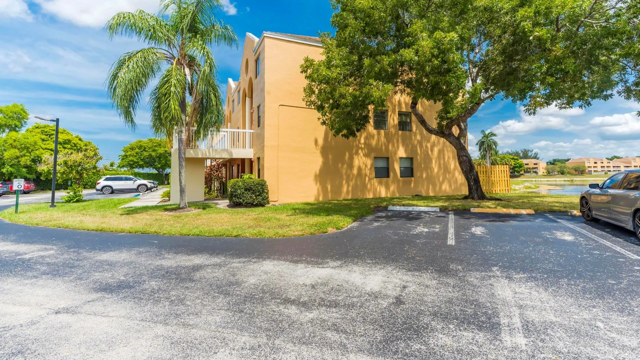 5200 NW 31st Ave, #6,121,157,183