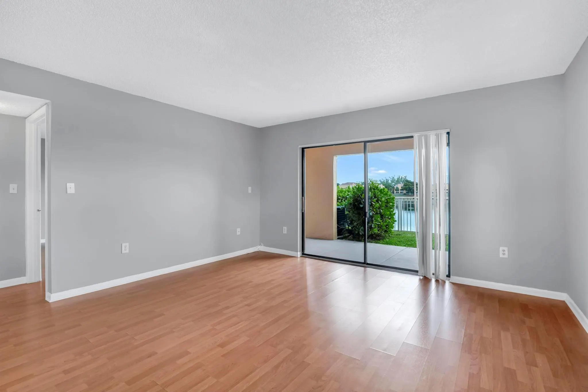 5200 NW 31st Ave, #6,121,157,183