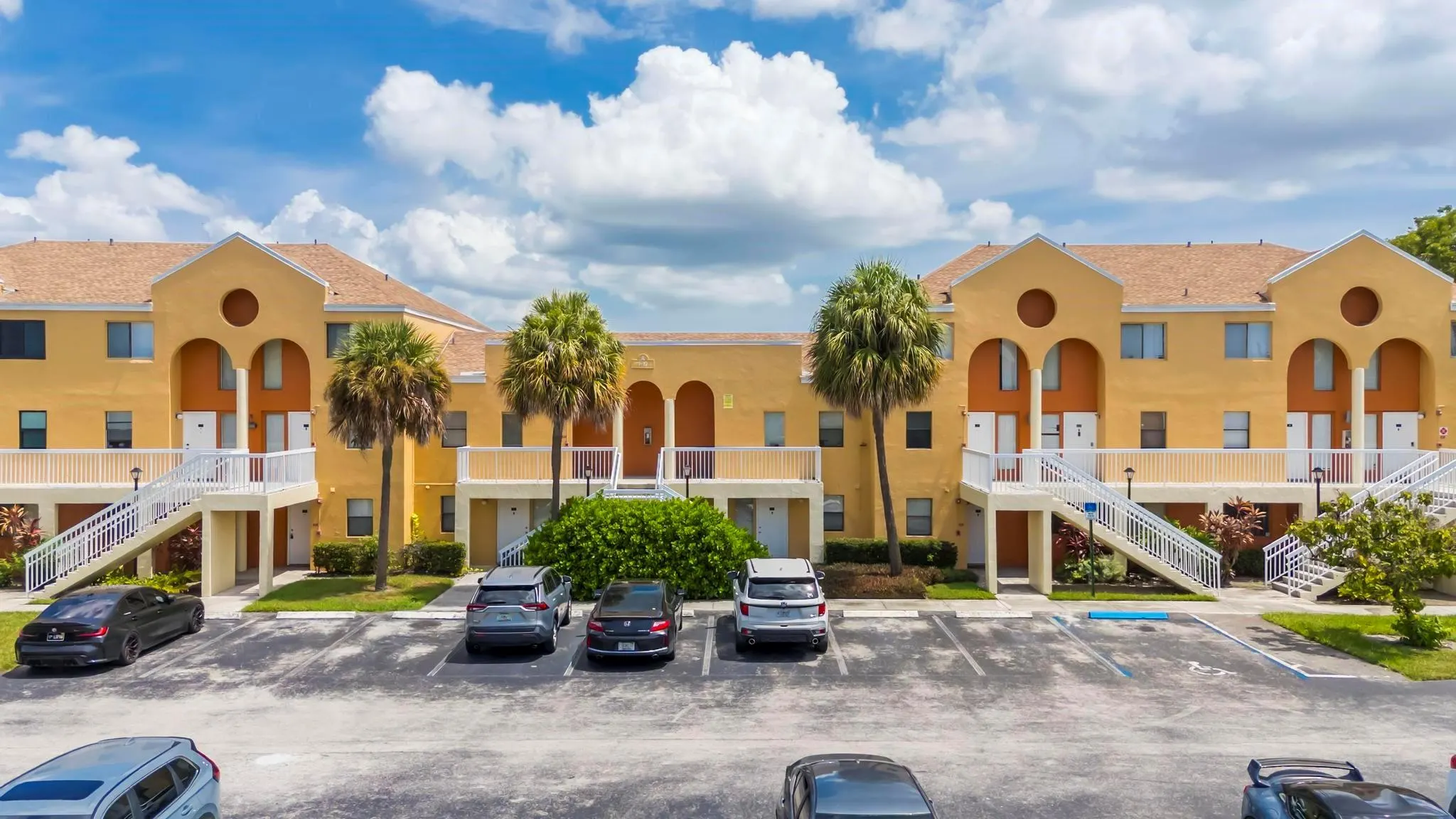 5200 NW 31st Ave, #6,121,157,183