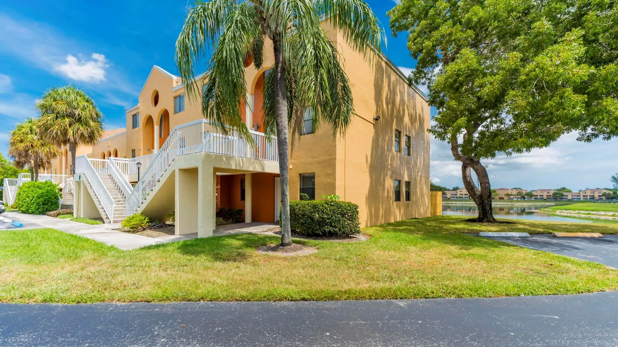 5200 NW 31st Ave, #6,121,157,183
