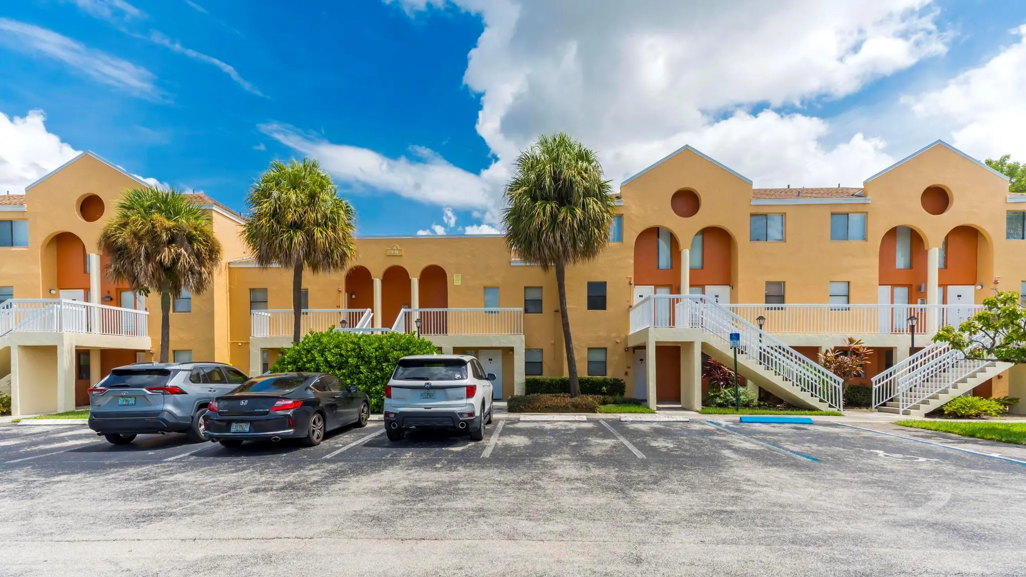 5200 NW 31st Ave, #6,121,157,183