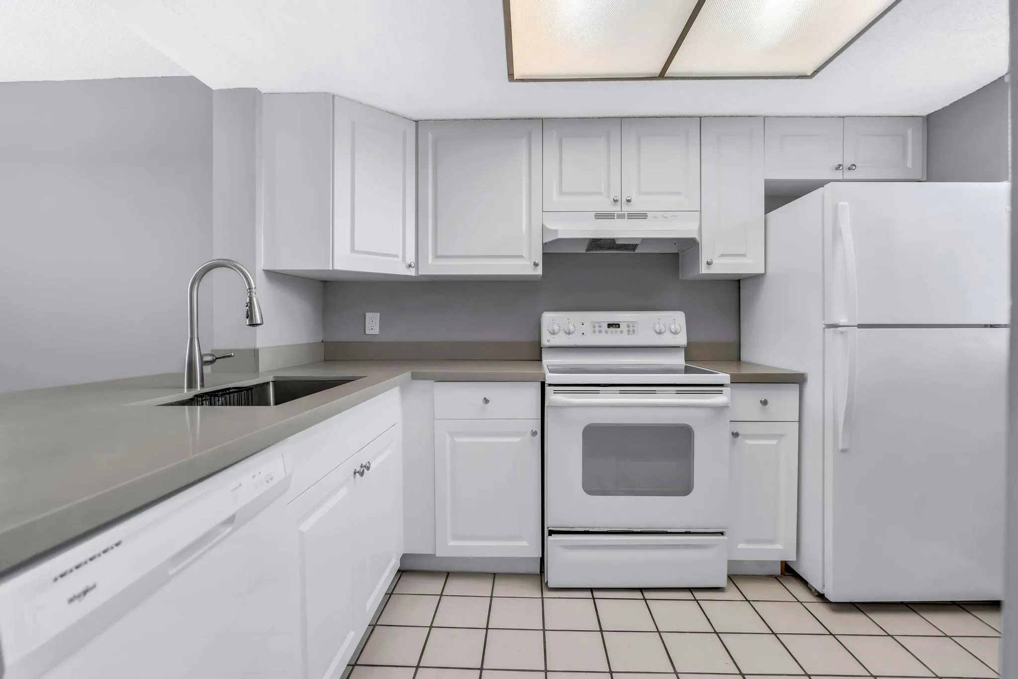 5200 NW 31st Ave, #6,121,157,183