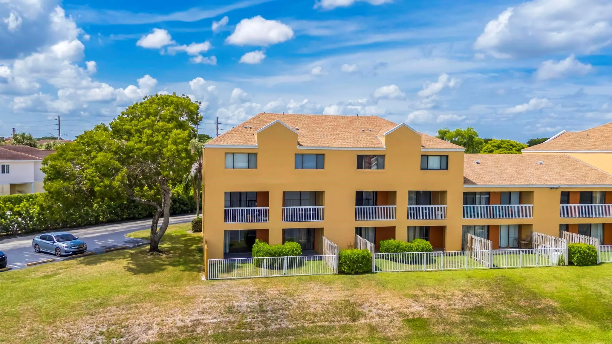 5200 NW 31st Ave, #6,121,157,183