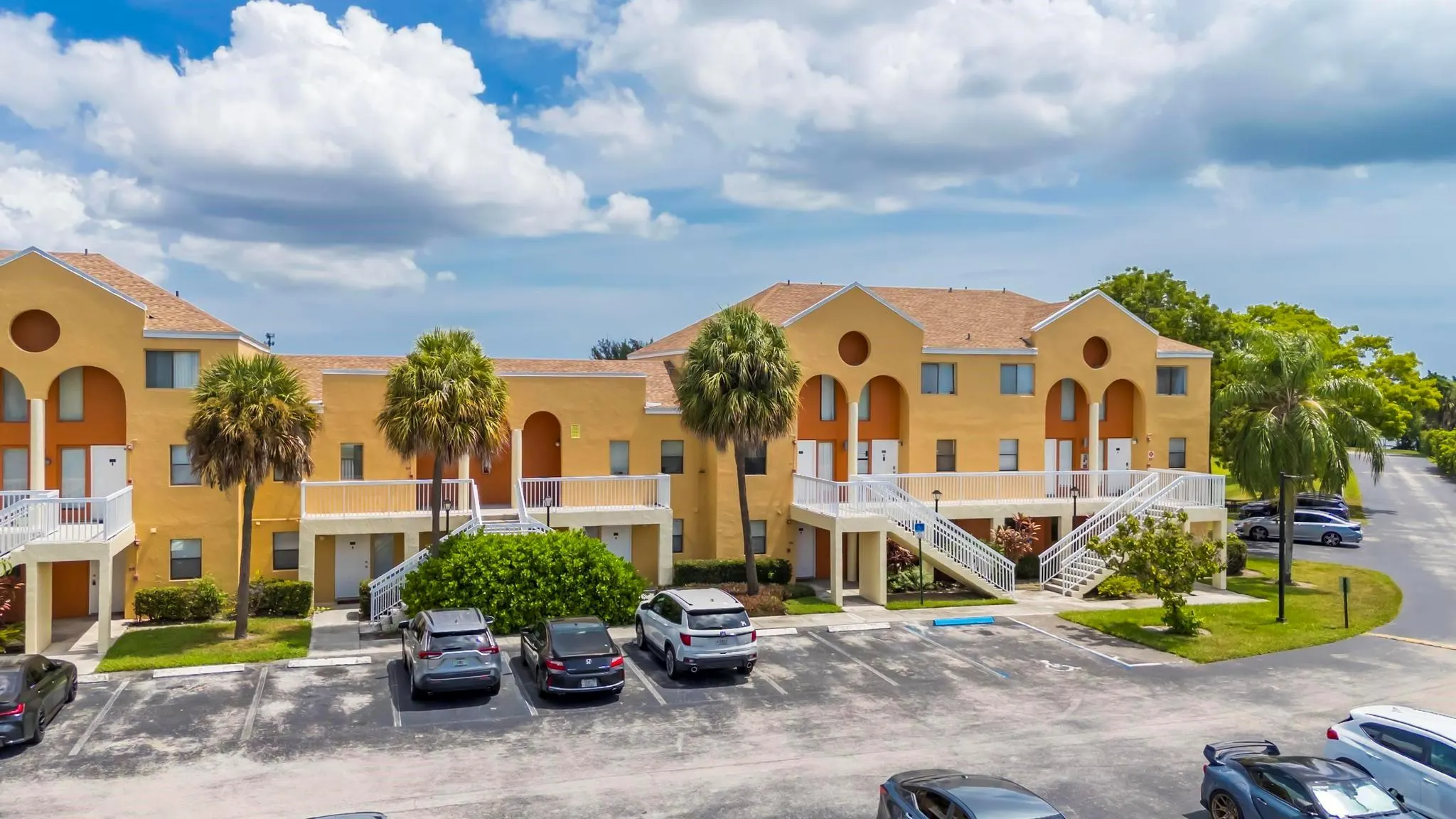 5200 NW 31st Ave, #6,121,157,183