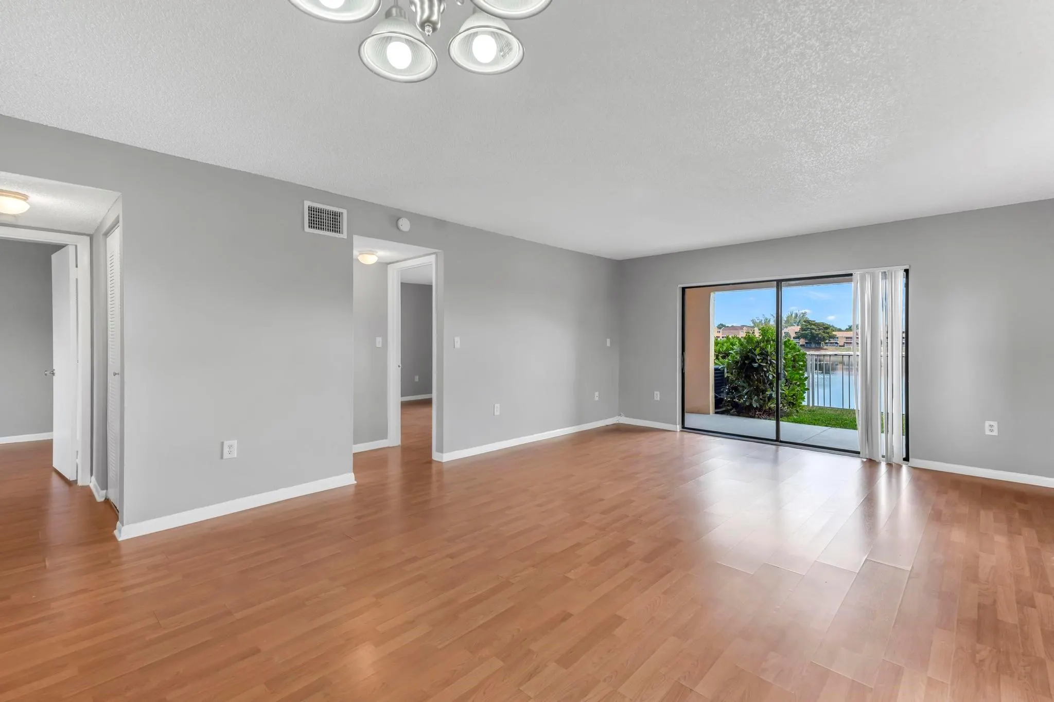 5200 NW 31st Ave, #6,121,157,183