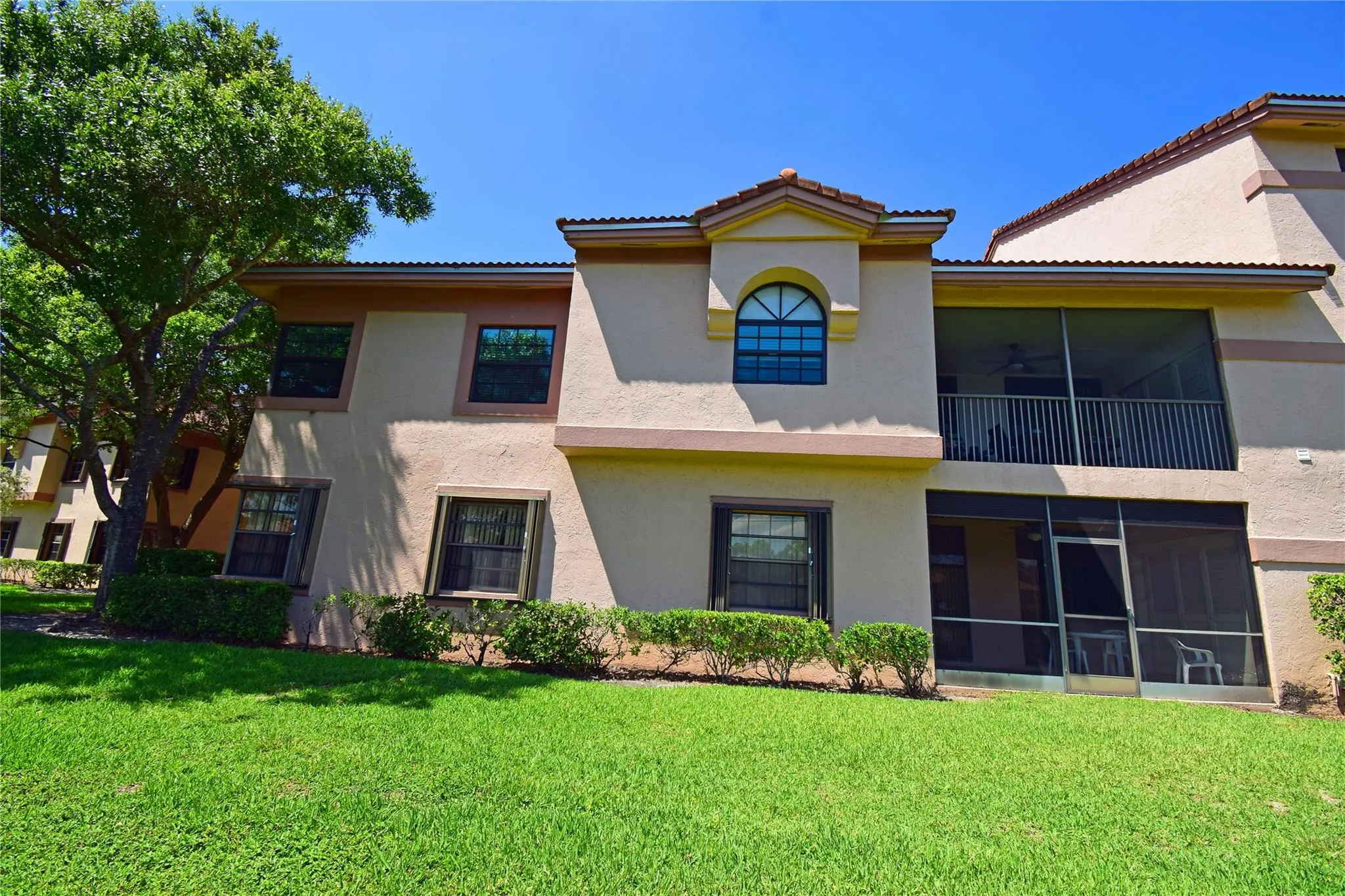 10700 NW 14th St, #157