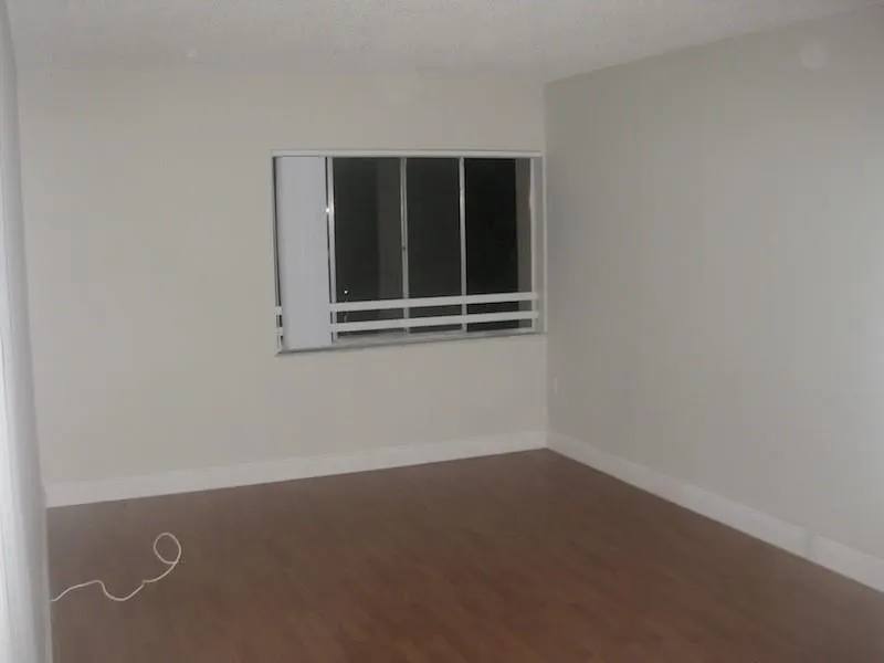 711 N. Pine Island Rd, #301