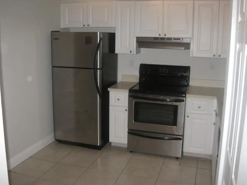 711 N. Pine Island Rd, #301