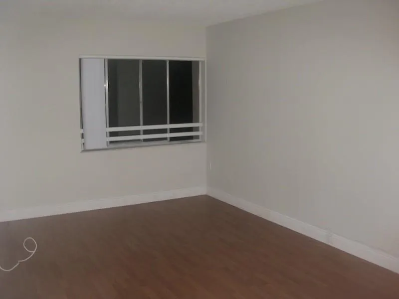 711 N. Pine Island Rd, #301
