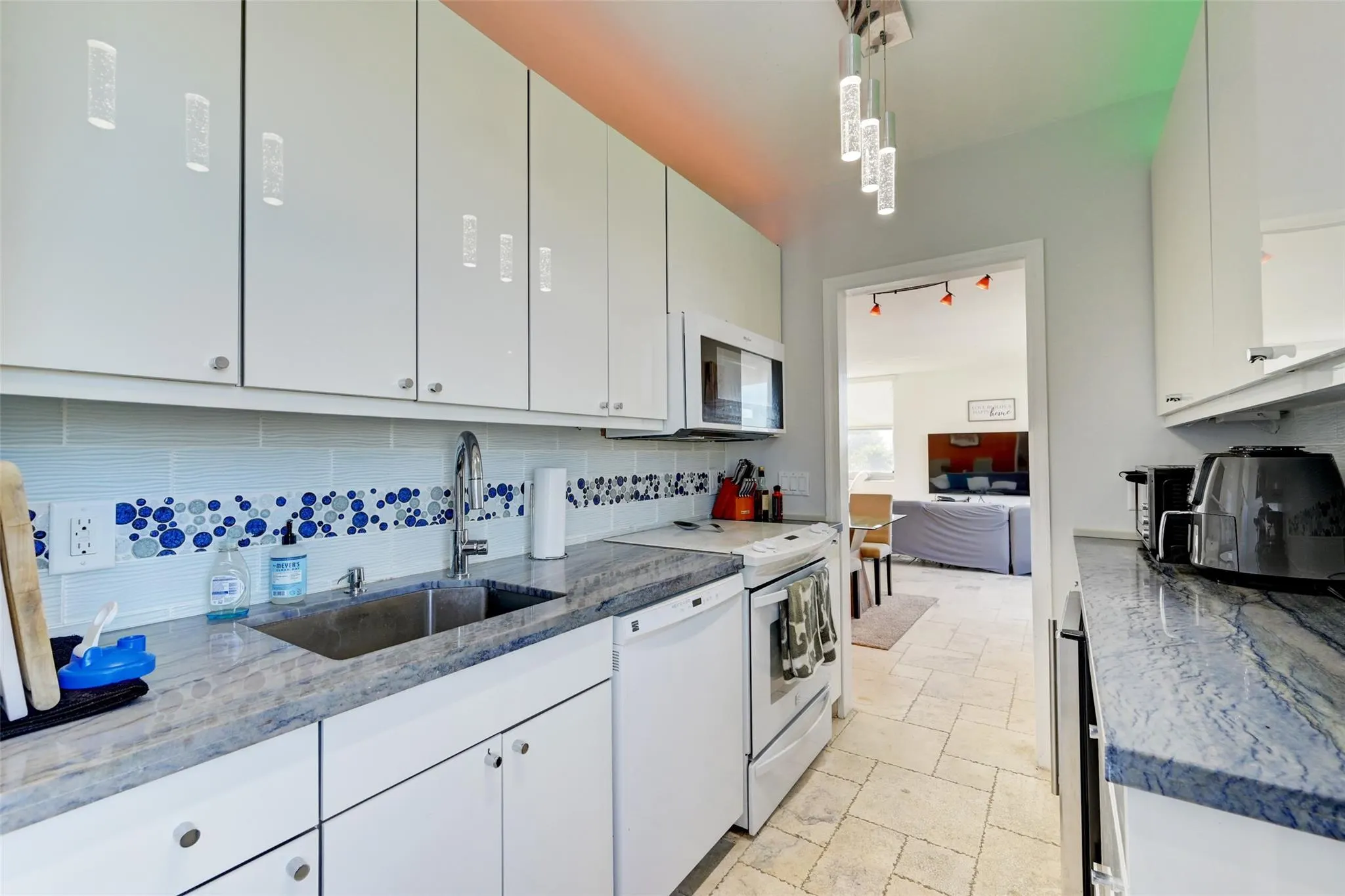 888 Intracoastal Dr, #4F