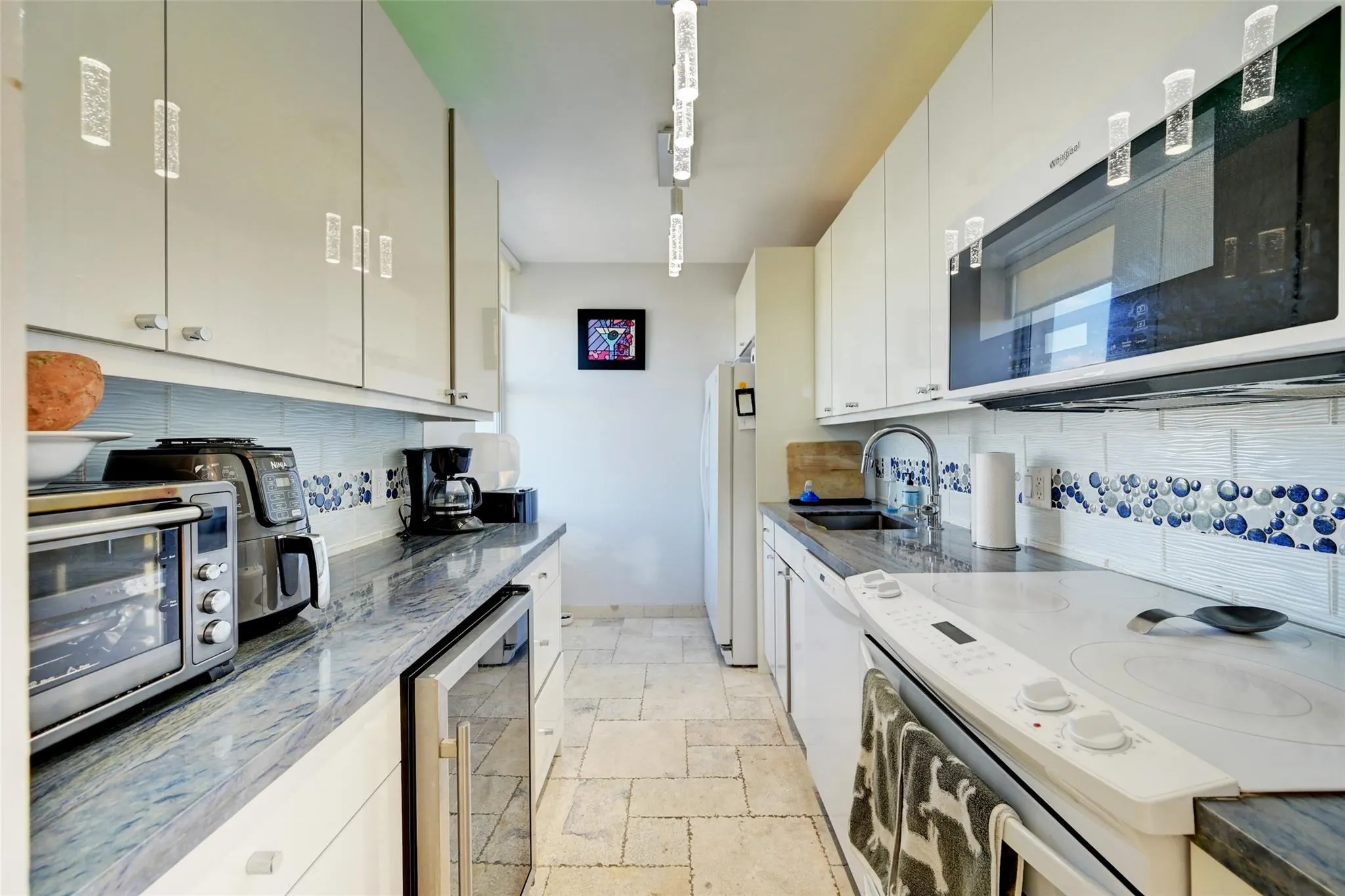 888 Intracoastal Dr, #4F