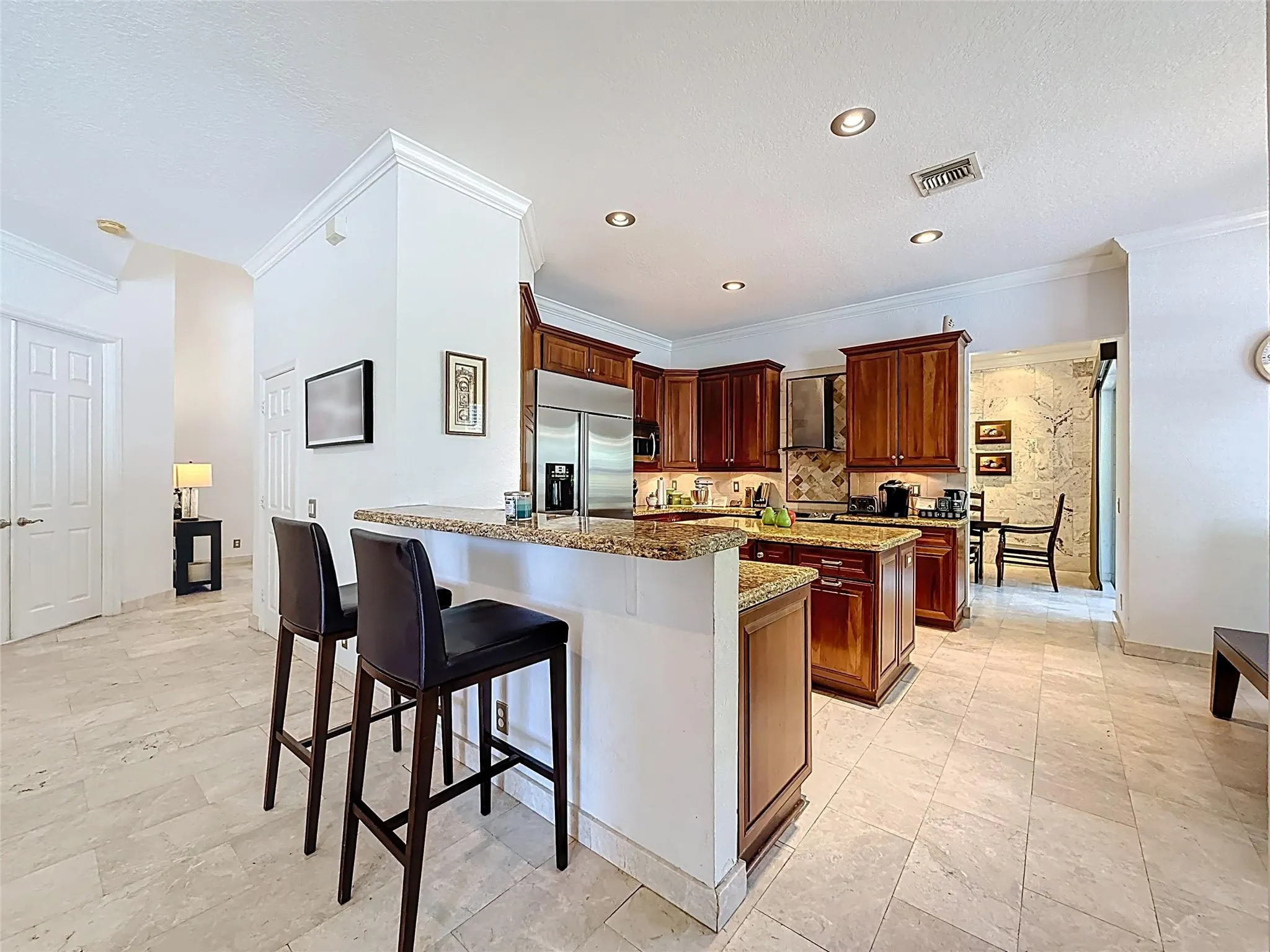 1673 VICTORIA POINTE CIR