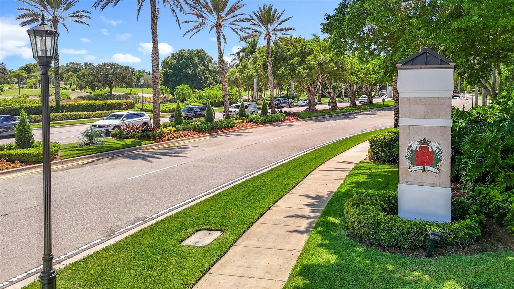 1673 VICTORIA POINTE CIR