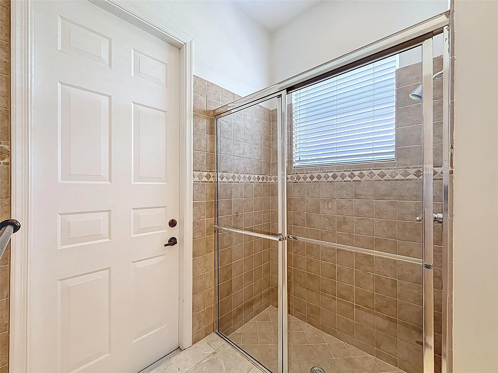 1673 VICTORIA POINTE CIR