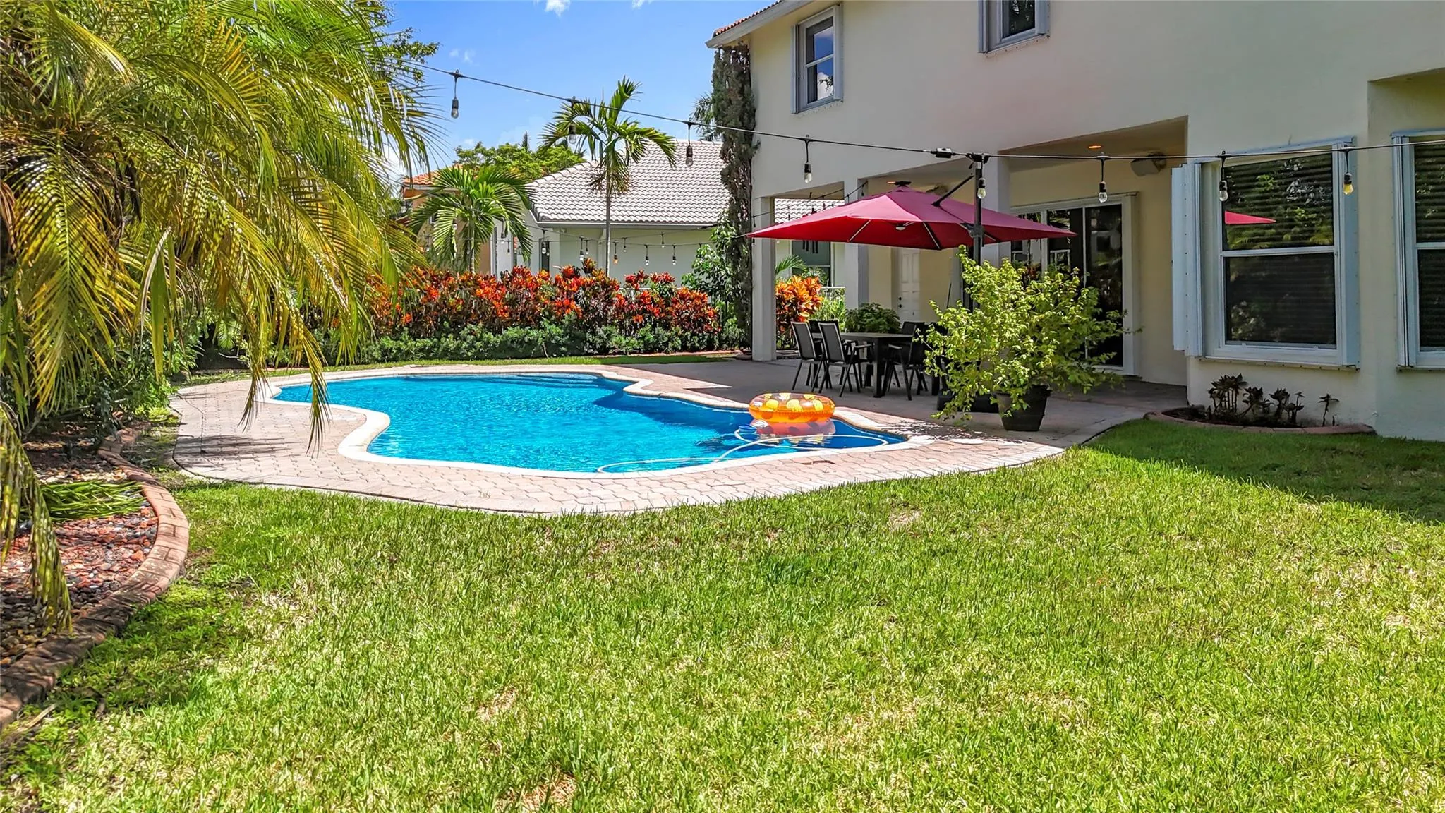 1673 VICTORIA POINTE CIR
