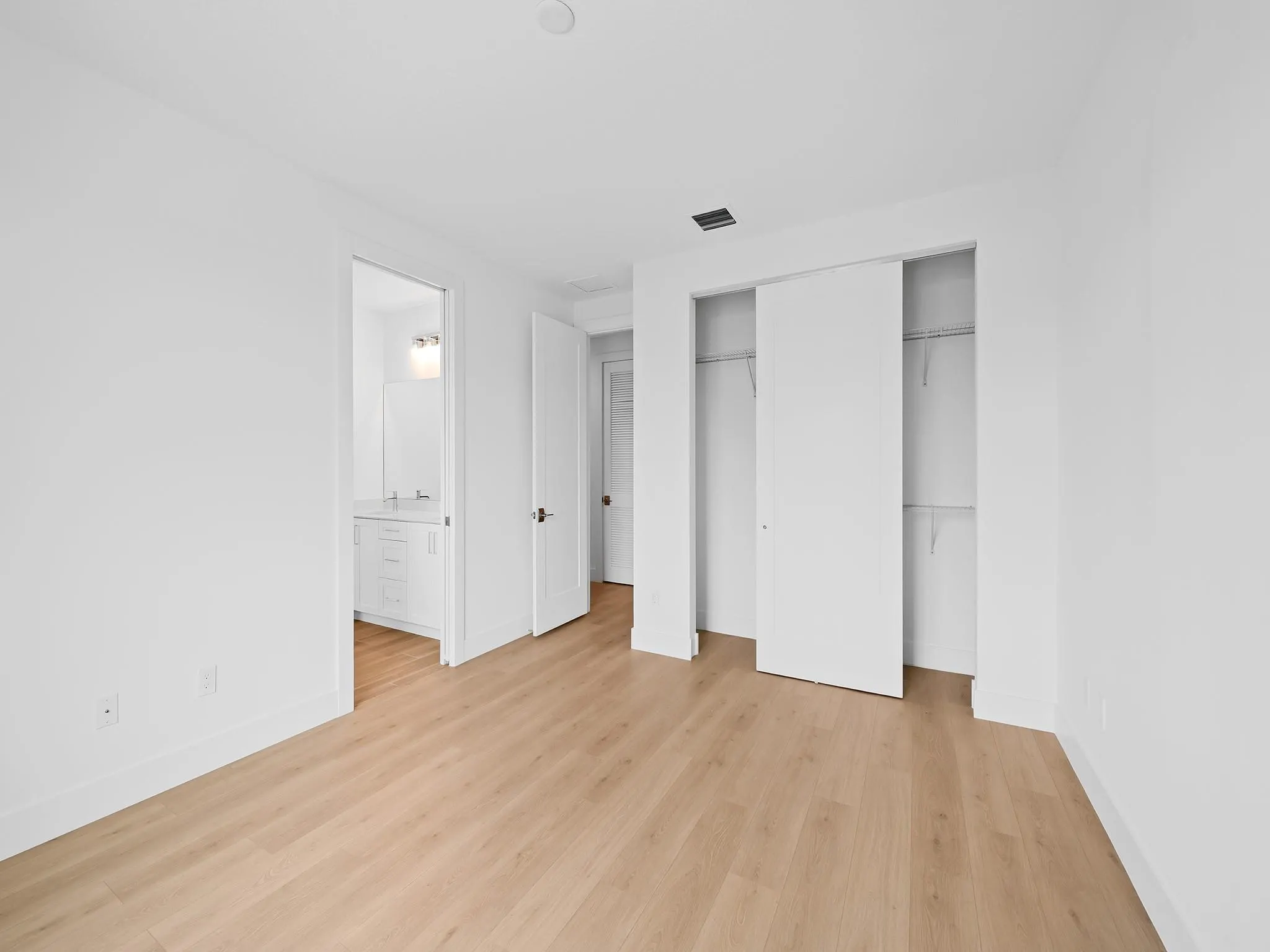 1446 SW 23rd Street