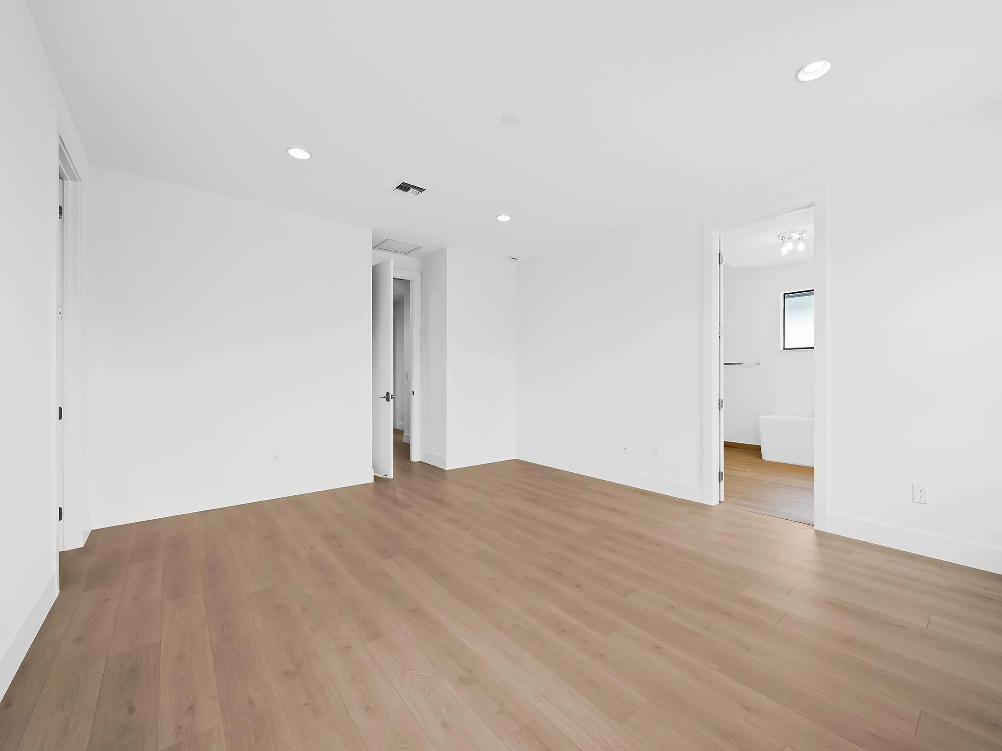 1446 SW 23rd Street